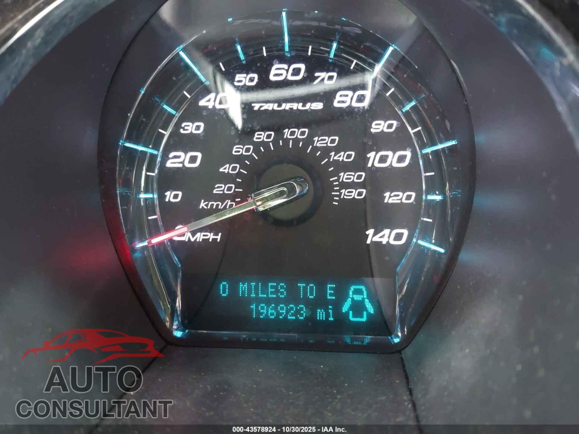 FORD TAURUS 2011 - 1FAHP2FW0BG159767