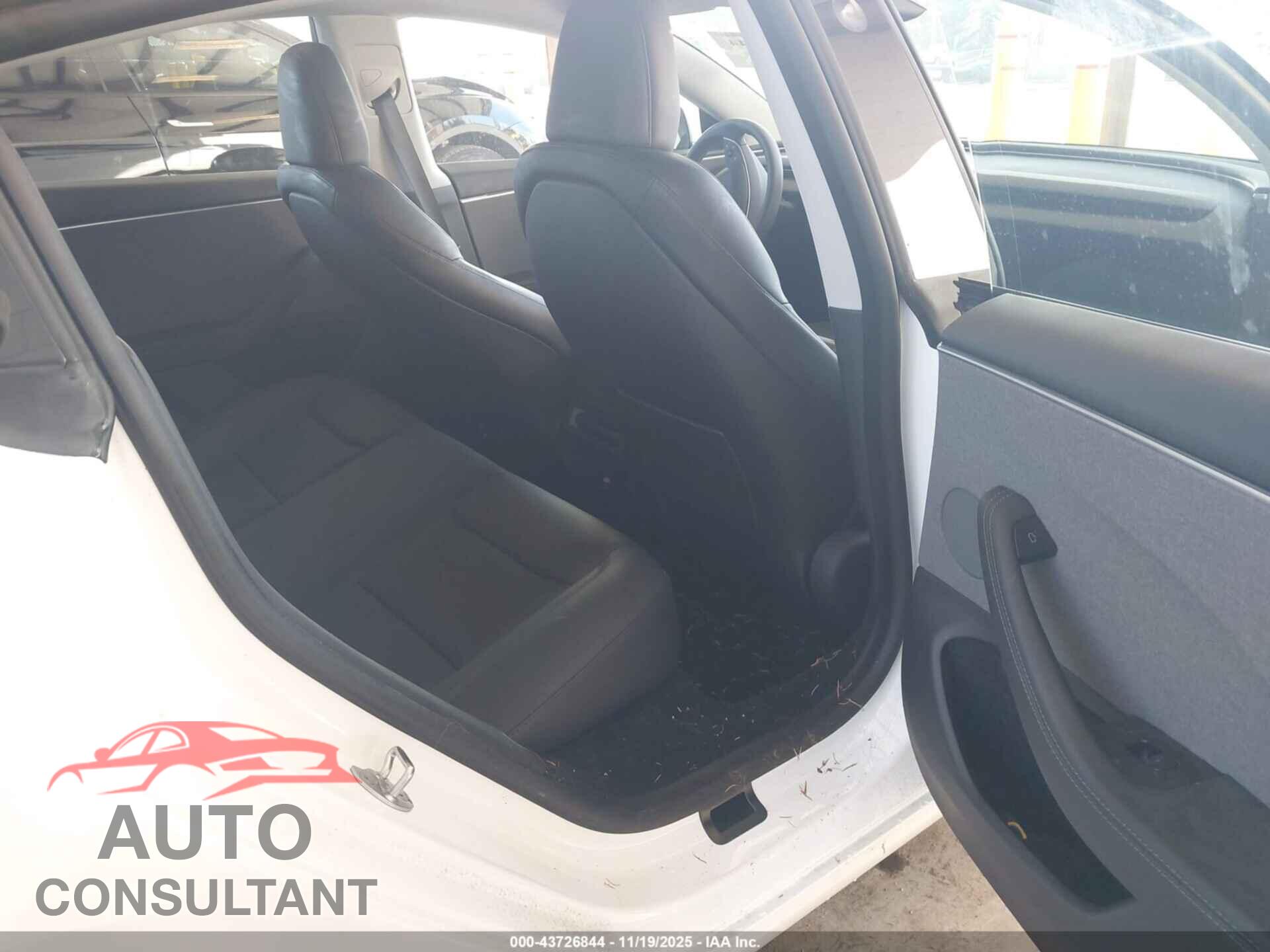 TESLA MODEL 3 2024 - 5YJ3E1EA9RF866476