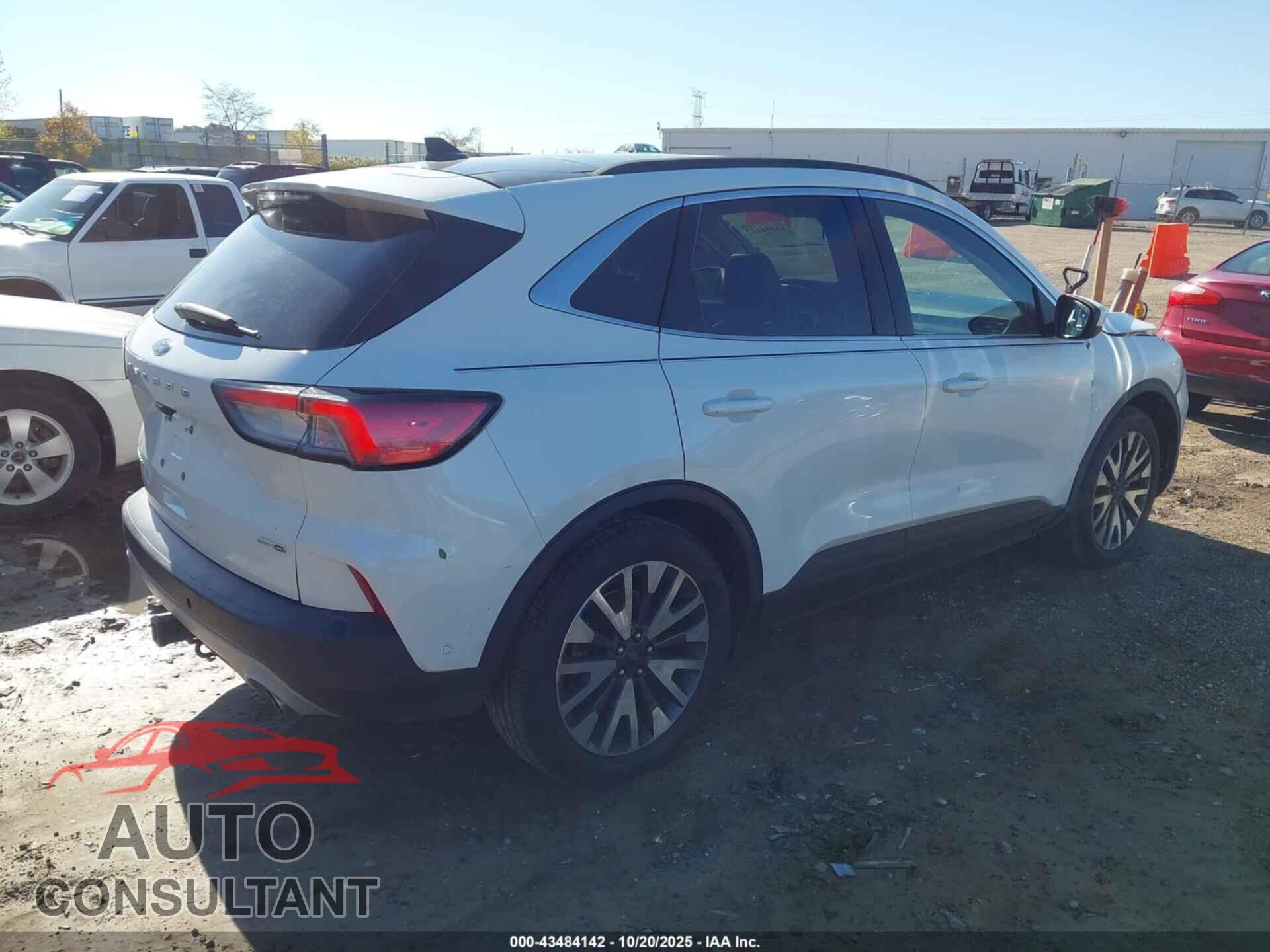 FORD ESCAPE 2020 - 1FMCU9J98LUA38748