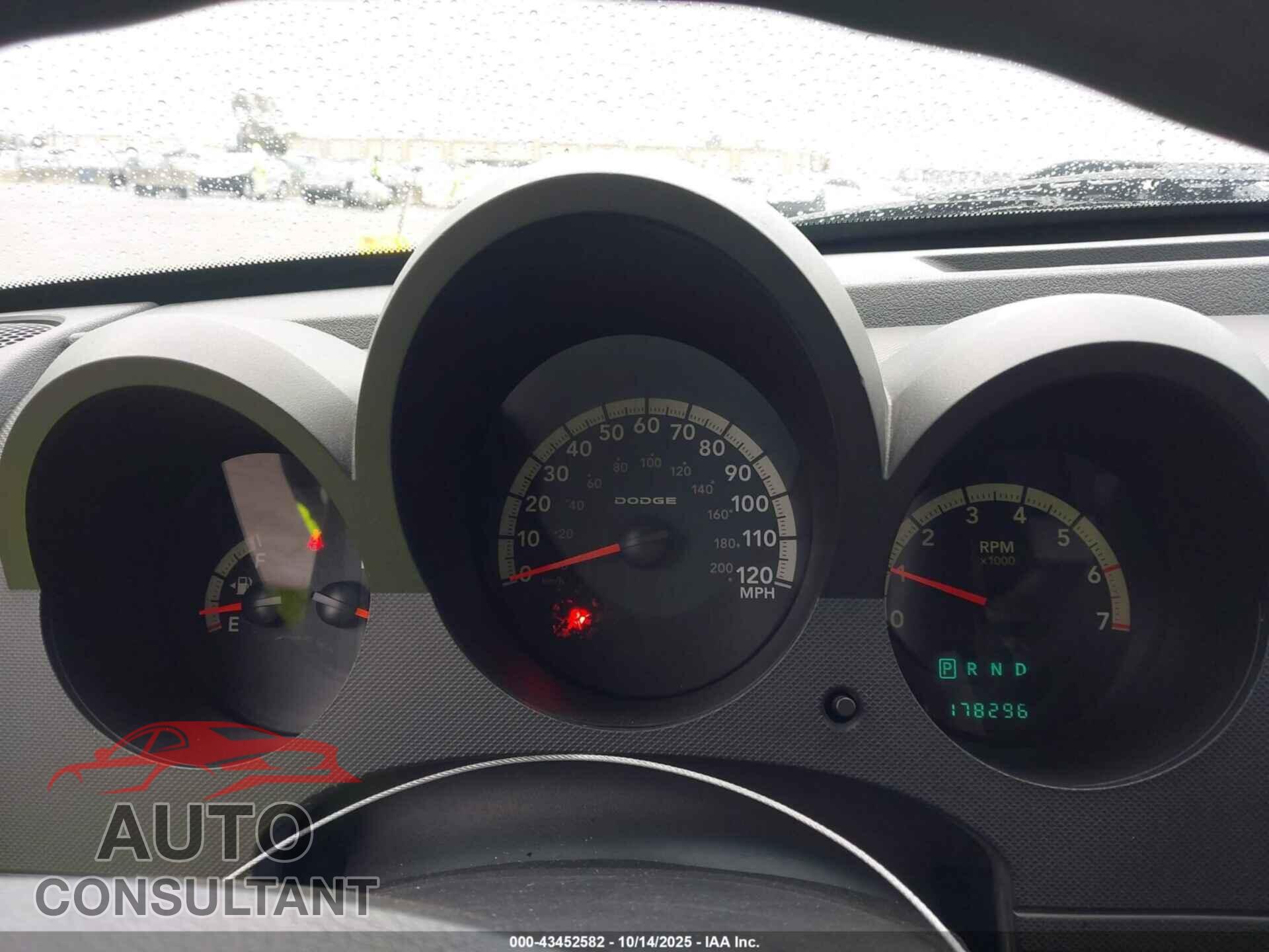 DODGE NITRO 2011 - 1D4PT4GK8BW519885