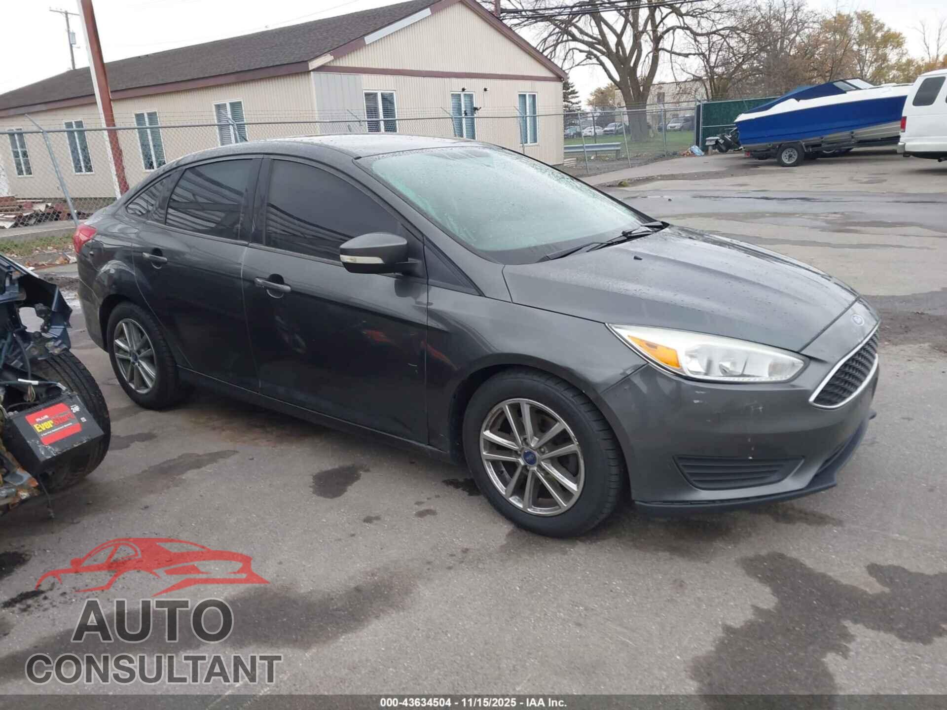 FORD FOCUS 2017 - 1FADP3F20HL271650
