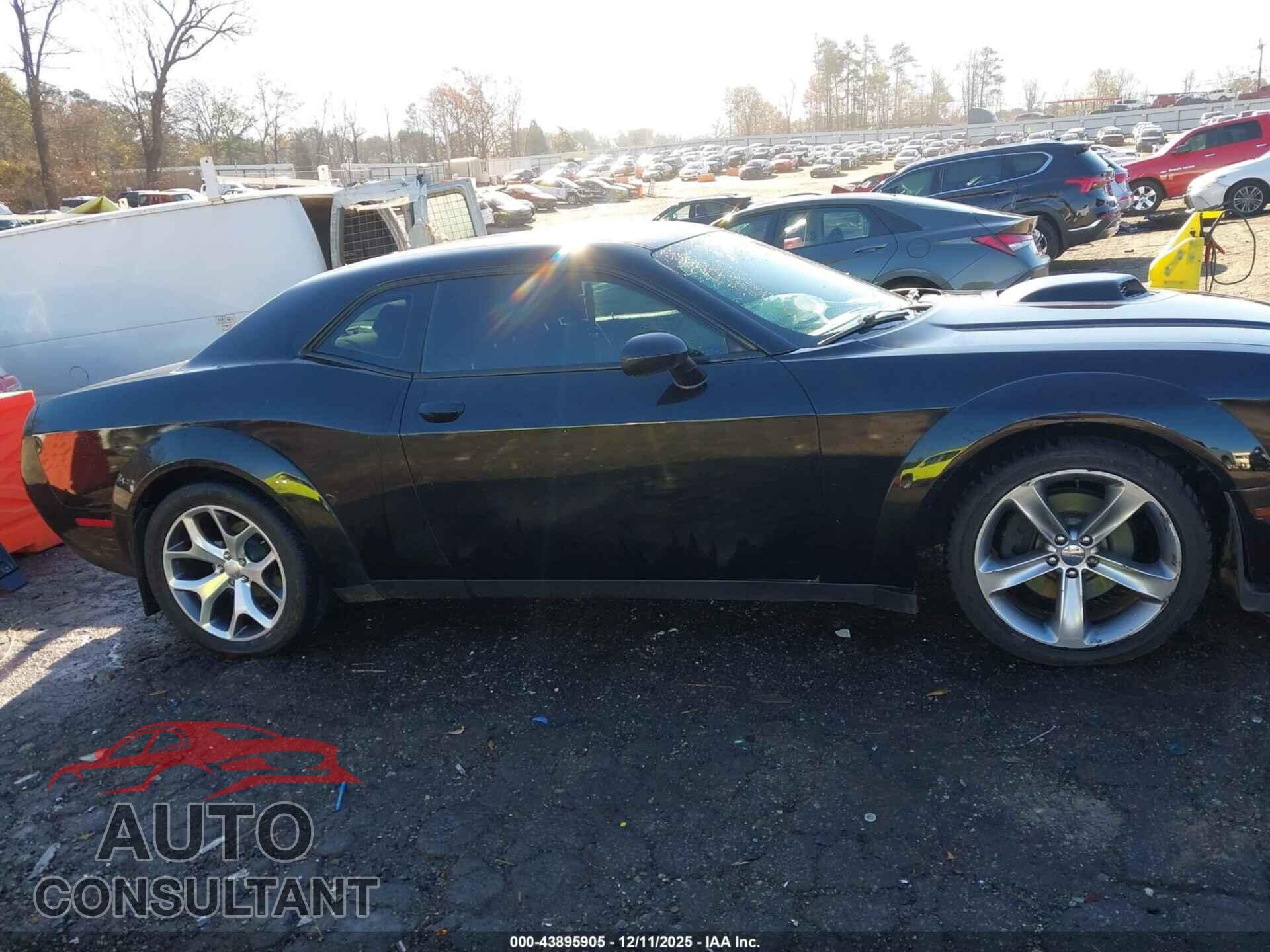 DODGE CHALLENGER 2015 - 2C3CDZAT1FH722942