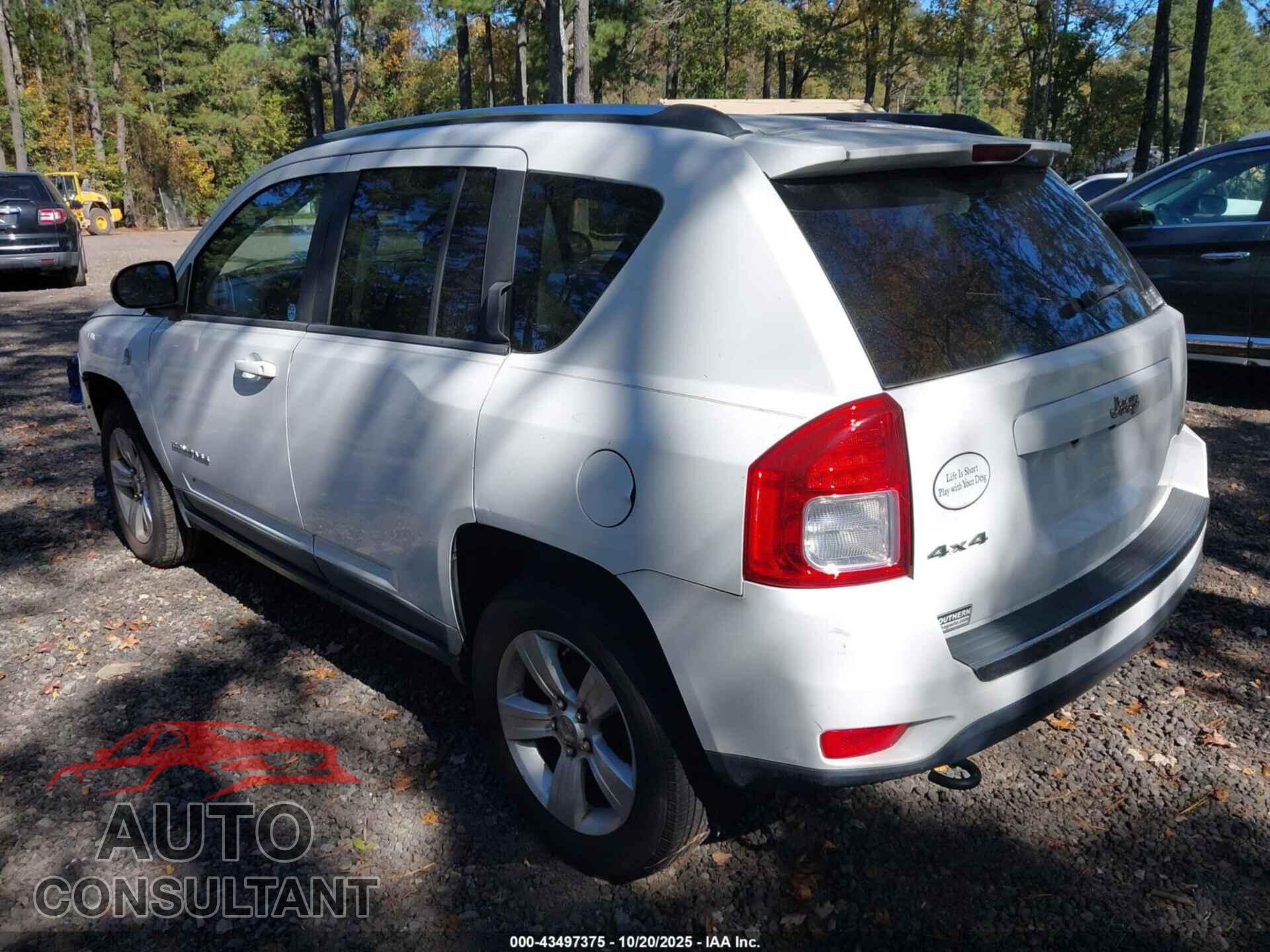 JEEP COMPASS 2011 - 1J4NF5FB3BD158302