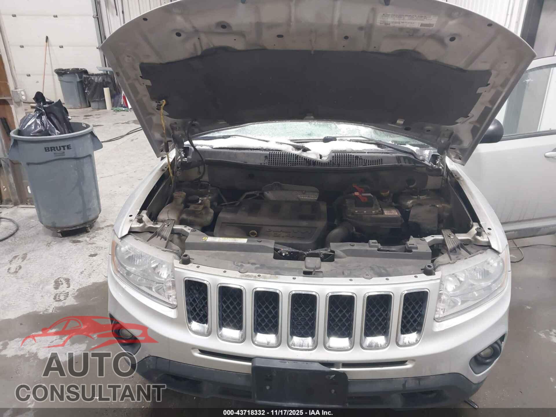 JEEP COMPASS 2011 - 1J4NF1FB4BD278554