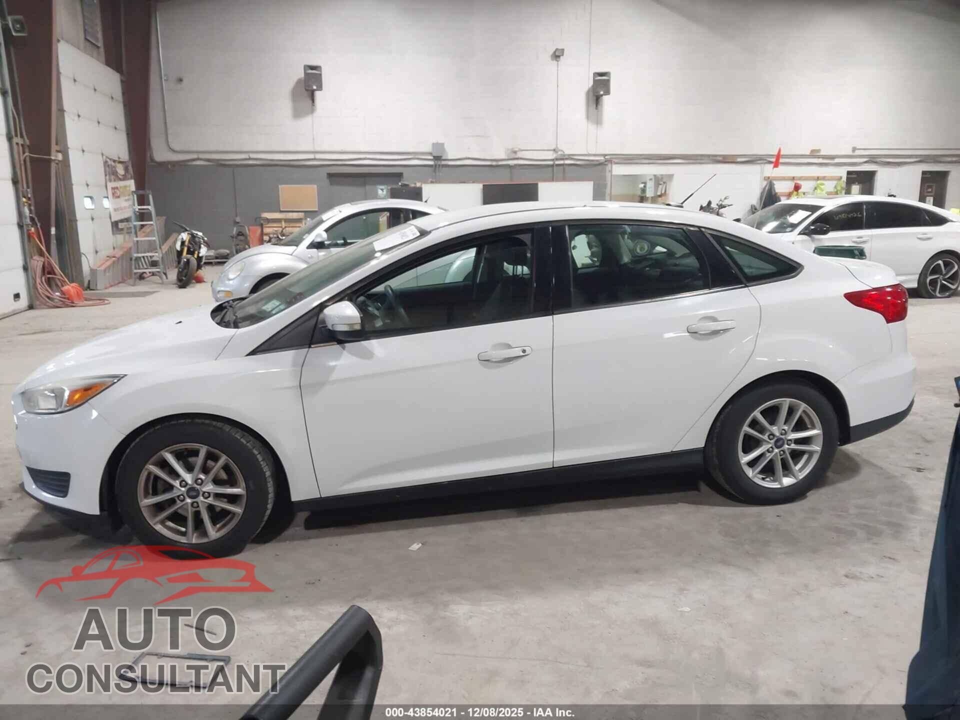 FORD FOCUS 2017 - 1FADP3F28HL309299