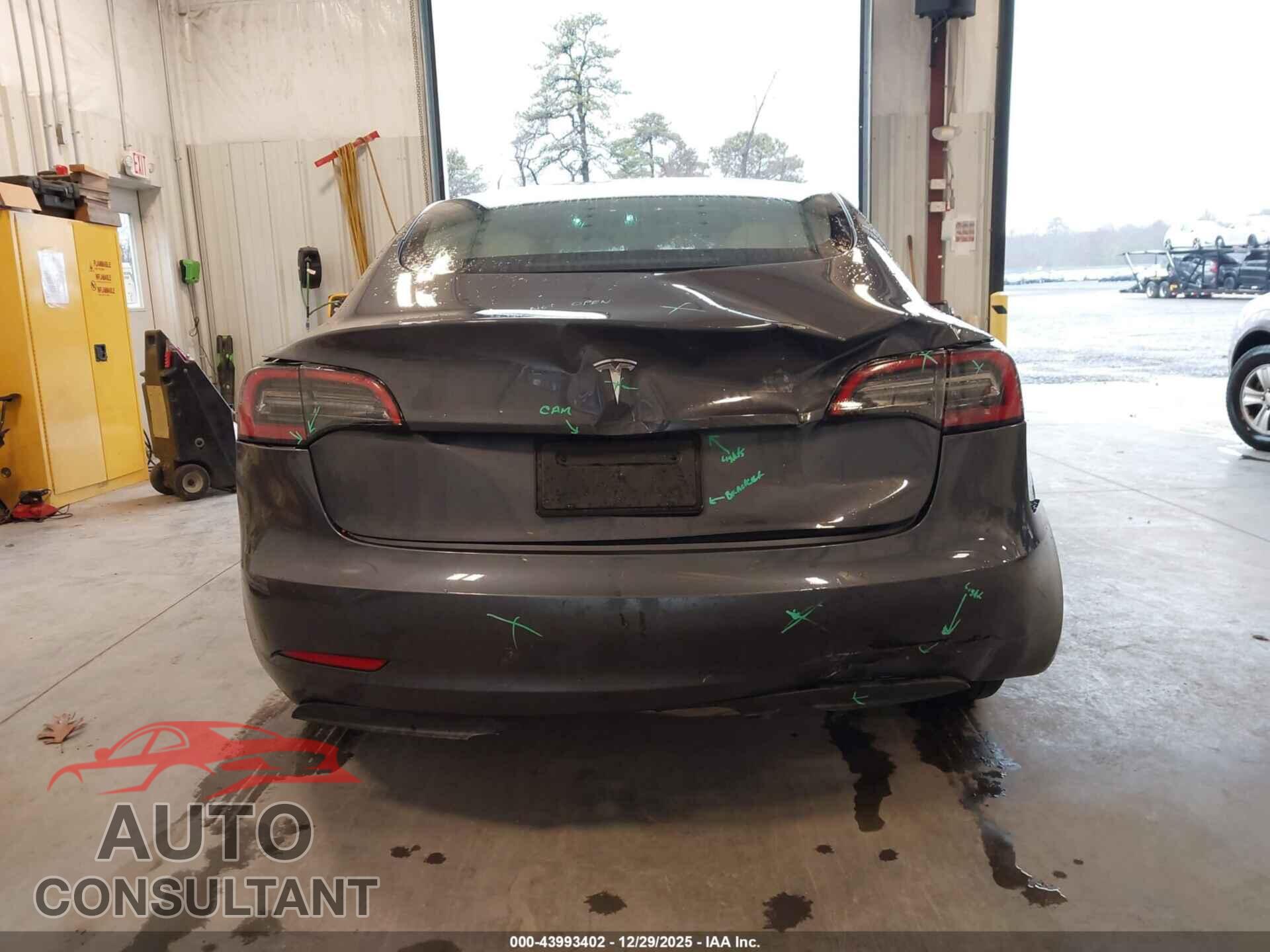 TESLA MODEL 3 2023 - 5YJ3E1EA3PF693227