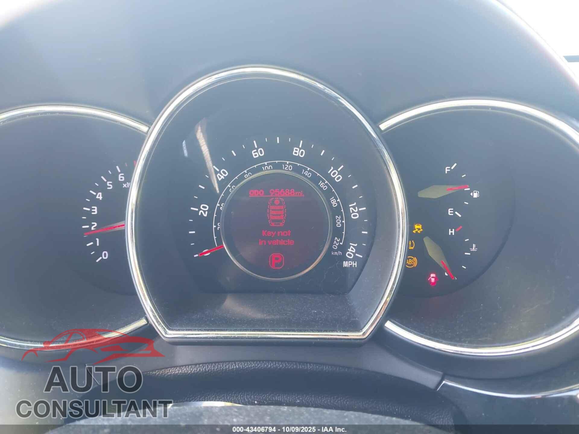 KIA RIO 2016 - KNADN5A35G6629458