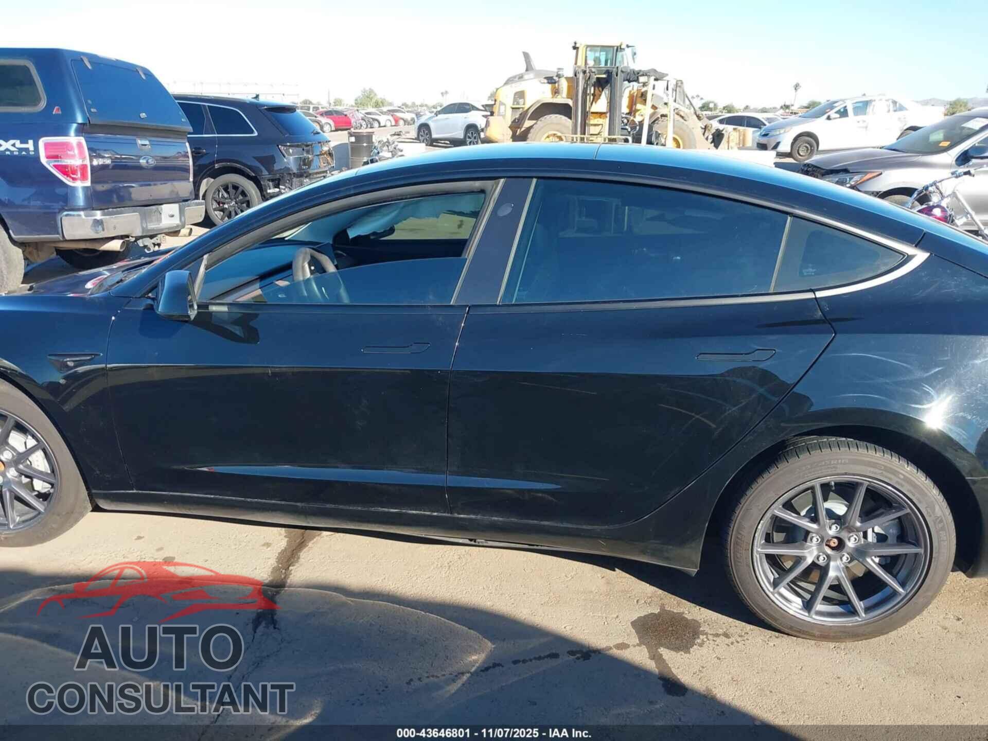 TESLA MODEL 3 2021 - 5YJ3E1EA8MF930242