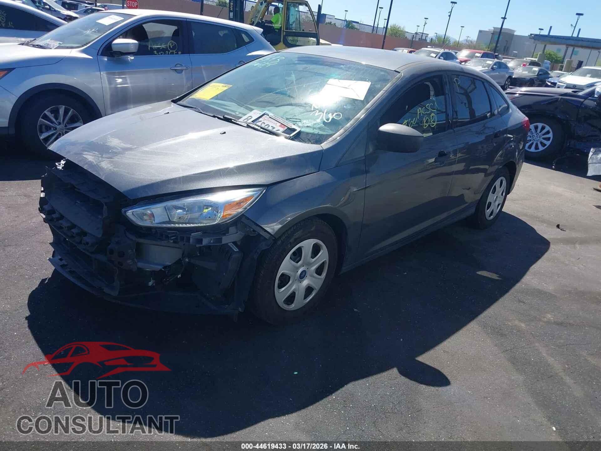 FORD FOCUS 2017 - 1FADP3E29HL343639