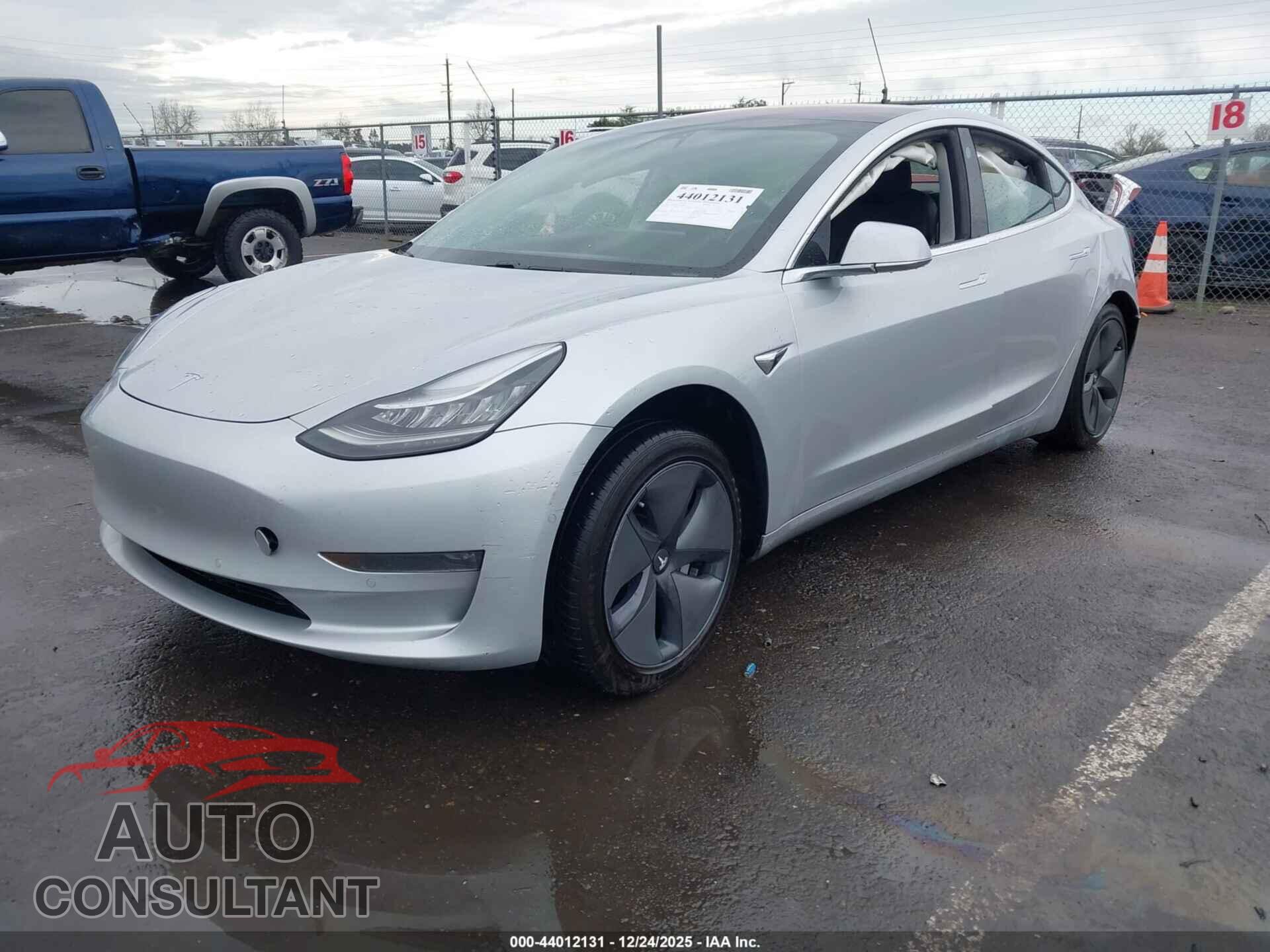 TESLA MODEL 3 2018 - 5YJ3E1EA0JF004087
