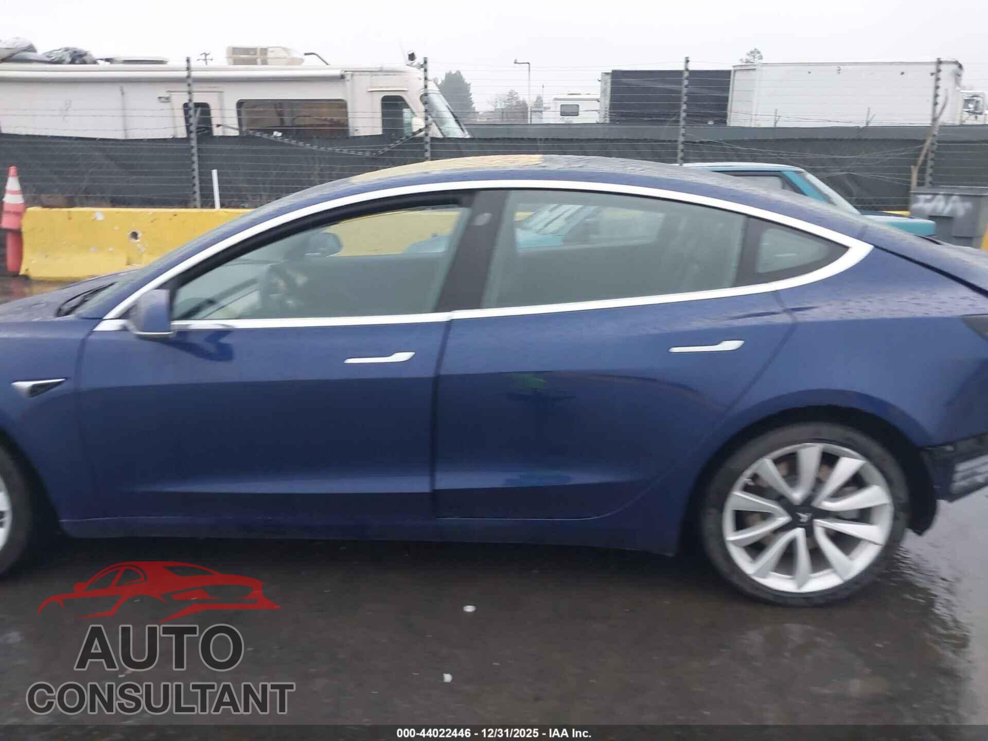 TESLA MODEL 3 2018 - 5YJ3E1EA7JF018262
