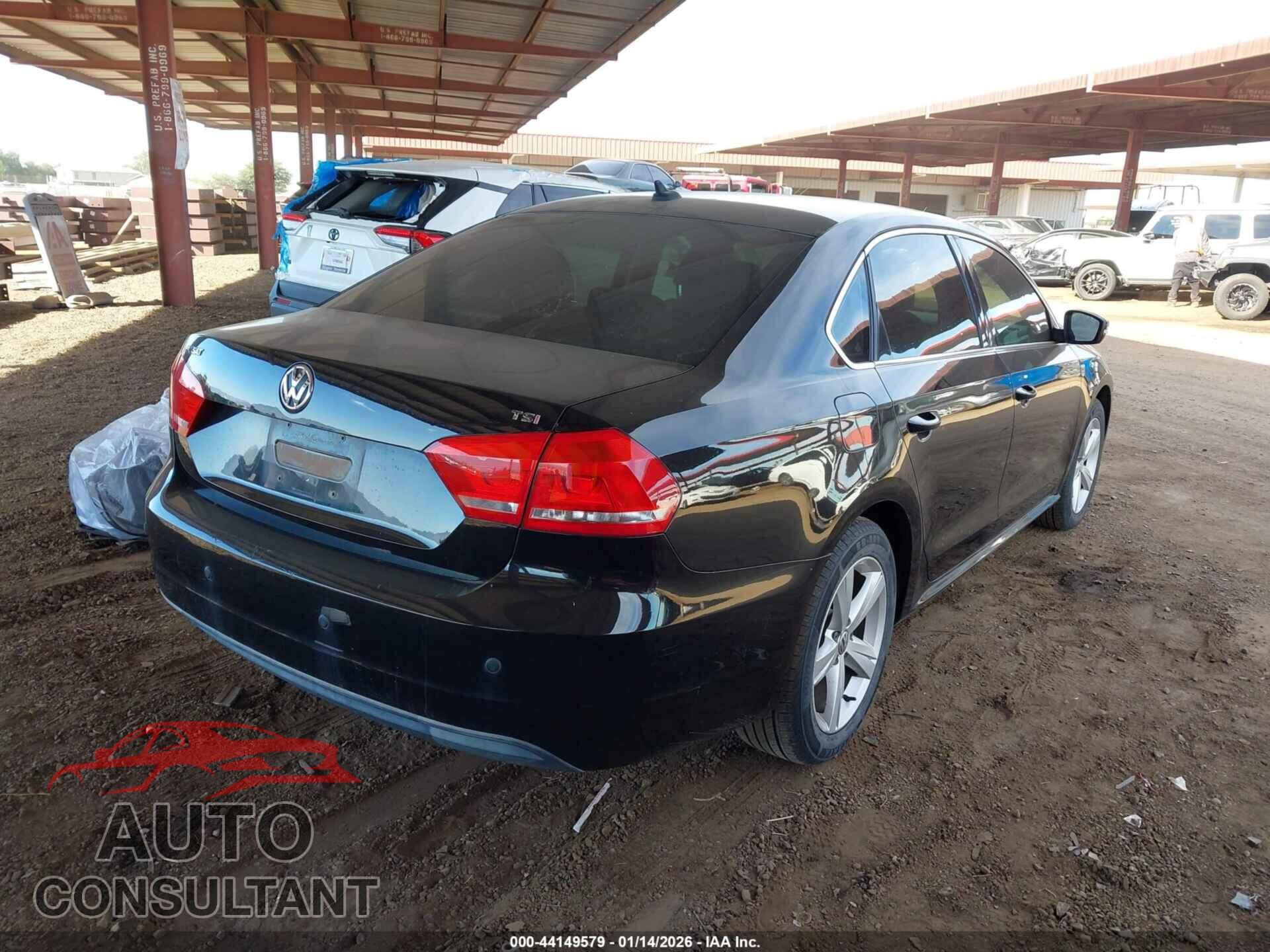 VOLKSWAGEN PASSAT 2014 - 1VWAT7A33EC045109