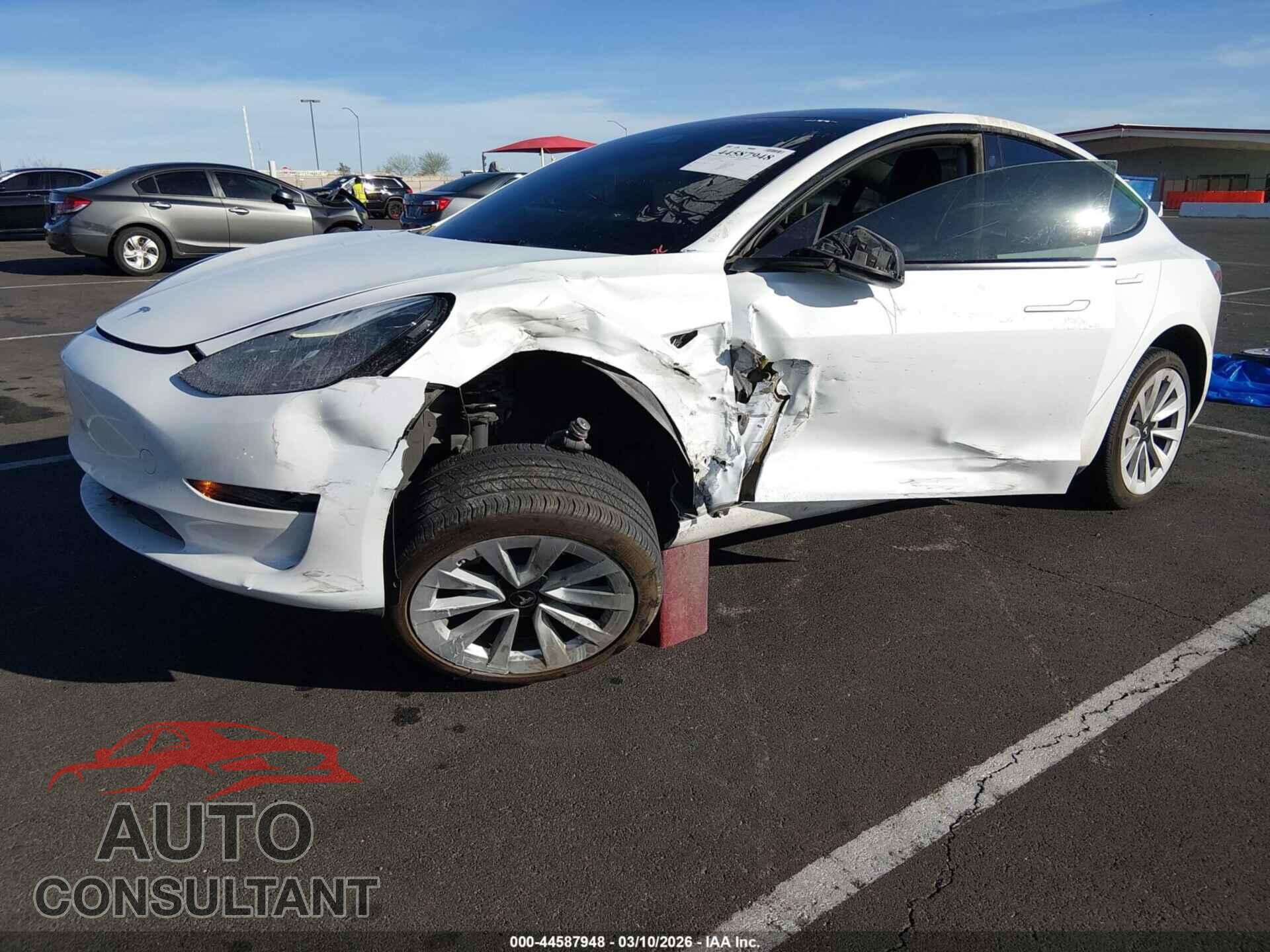 TESLA MODEL 3 2023 - 5YJ3E1EA4PF472252