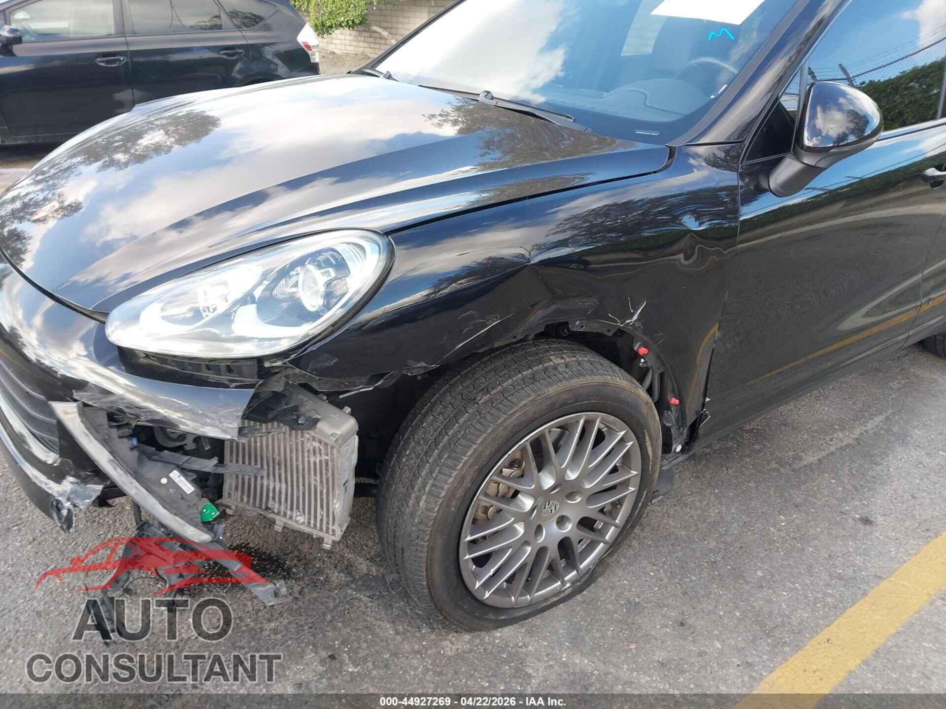 PORSCHE CAYENNE 2015 - WP1AB2A24FLA56314