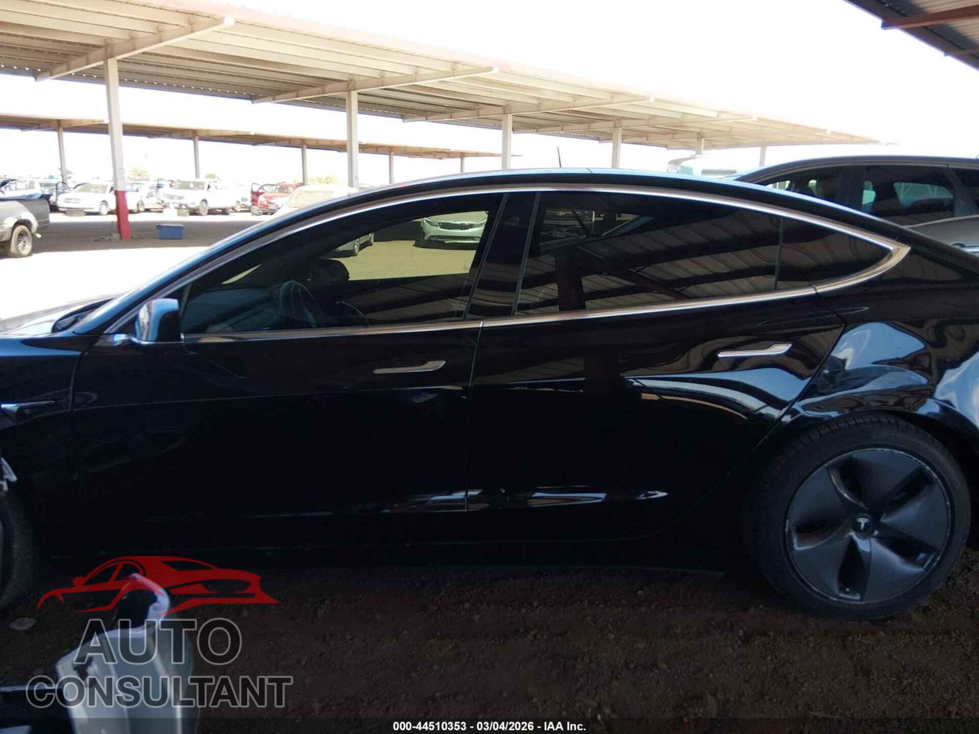 TESLA MODEL 3 2018 - 5YJ3E1EB7JF073268