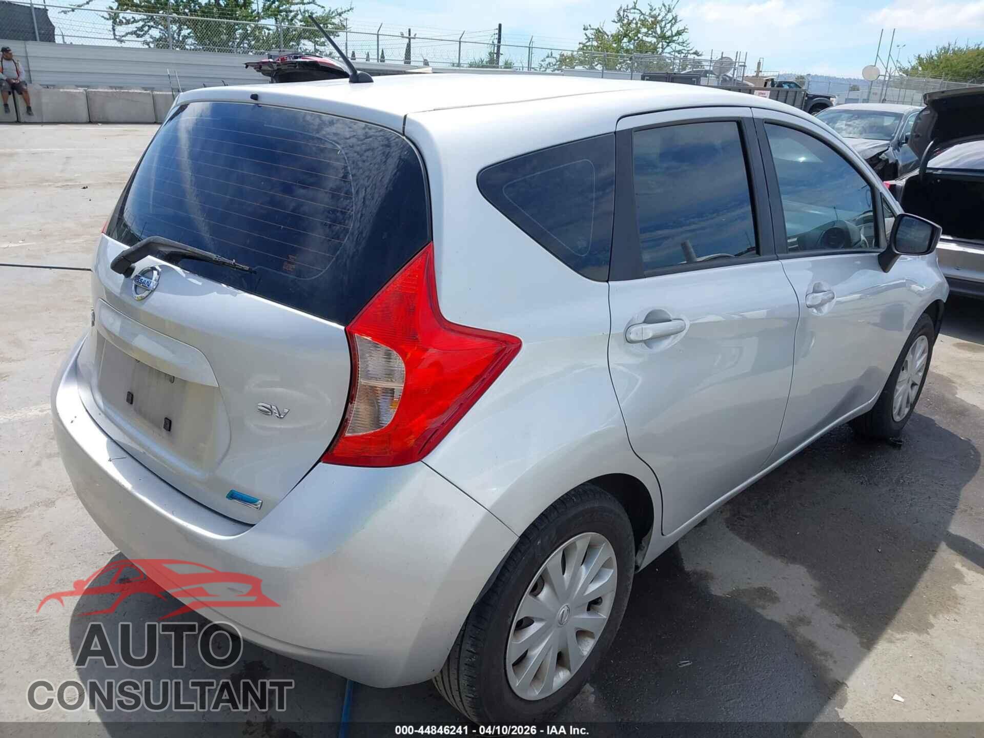 NISSAN VERSA NOTE 2015 - 3N1CE2CPXFL404621