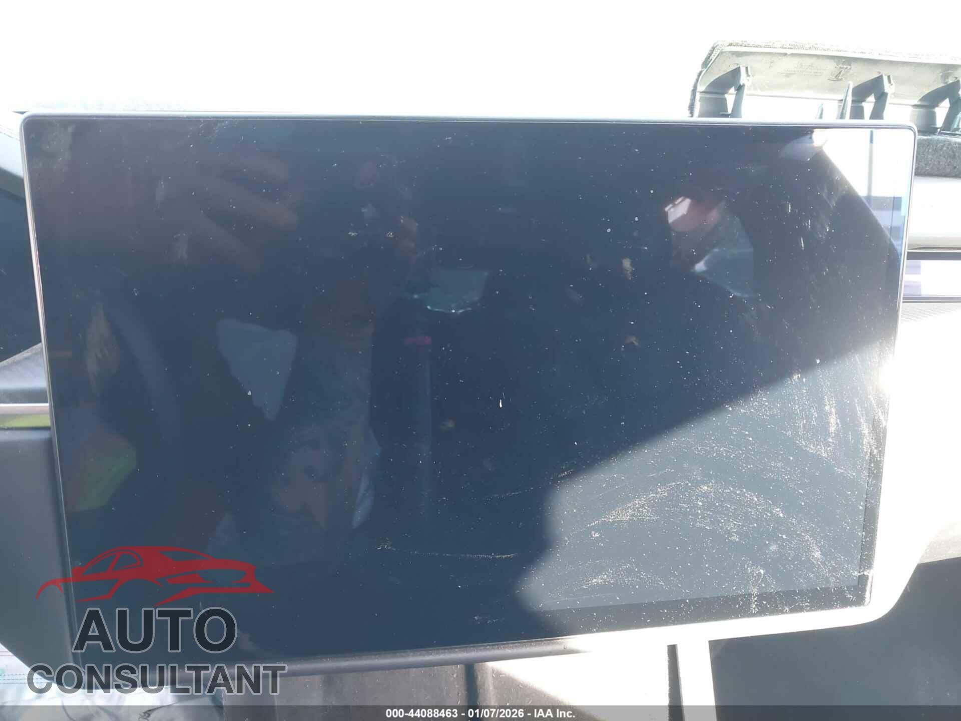 TESLA MODEL S 2023 - 5YJSA1E67PF512231