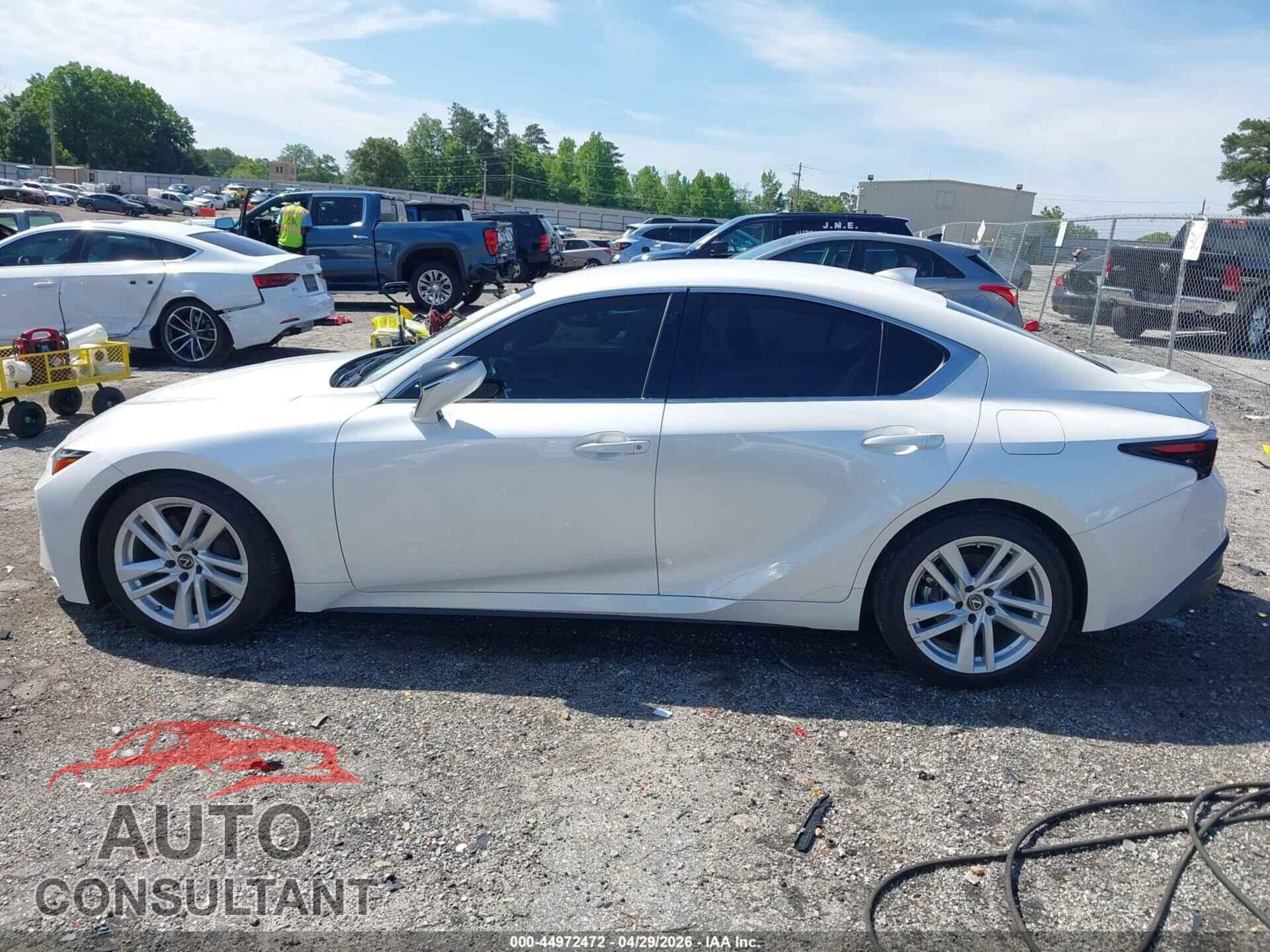 LEXUS IS 300 2021 - JTHAA1D2XM5116431