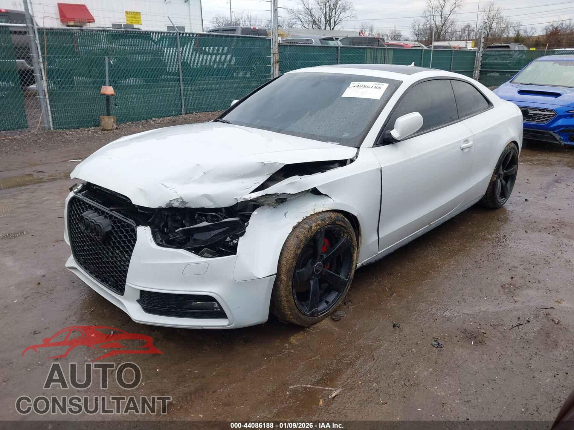 AUDI S5 2014 - WAUCGAFRXEA021831
