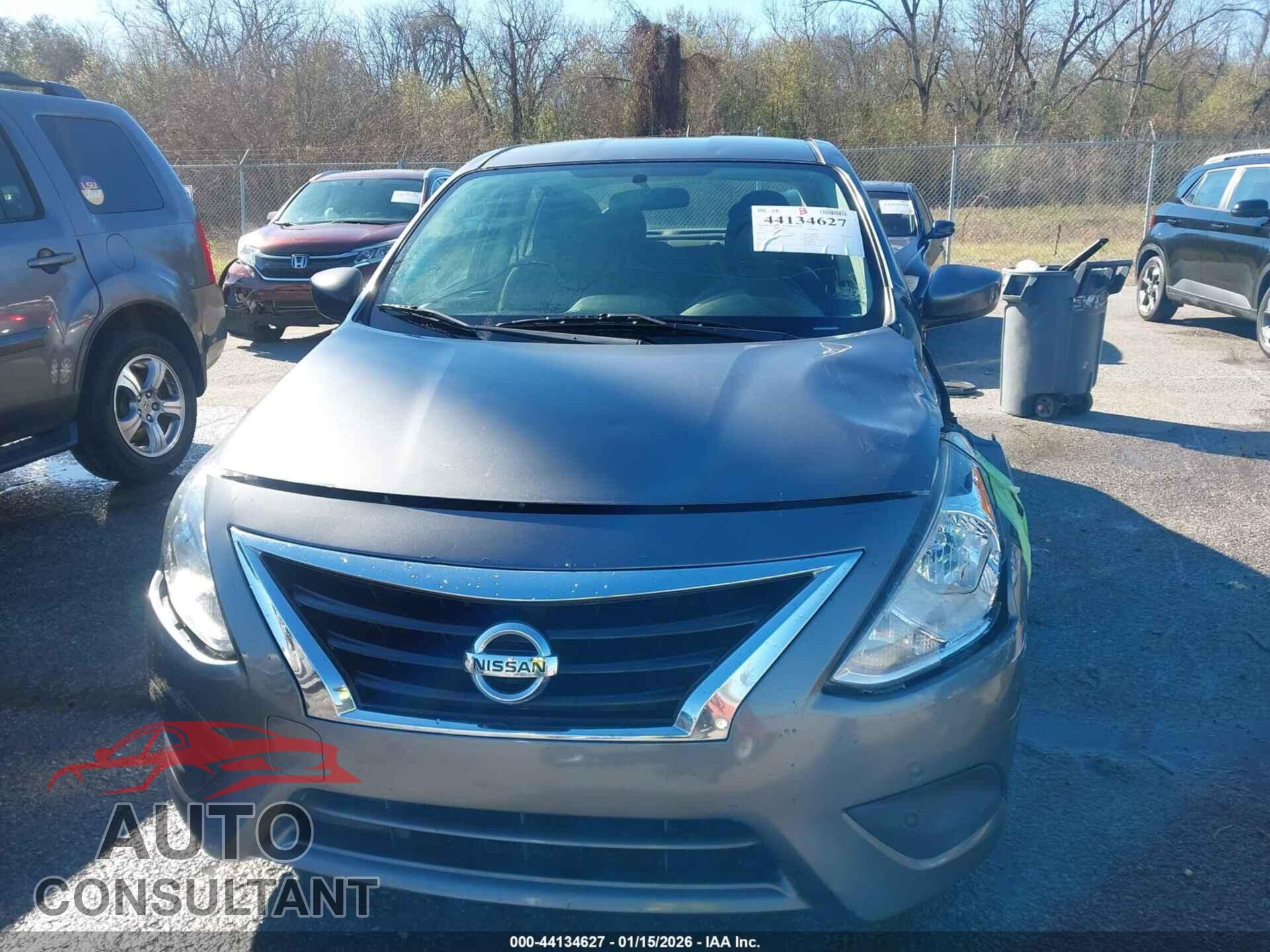 NISSAN VERSA 2019 - 3N1CN7AP3KL820746