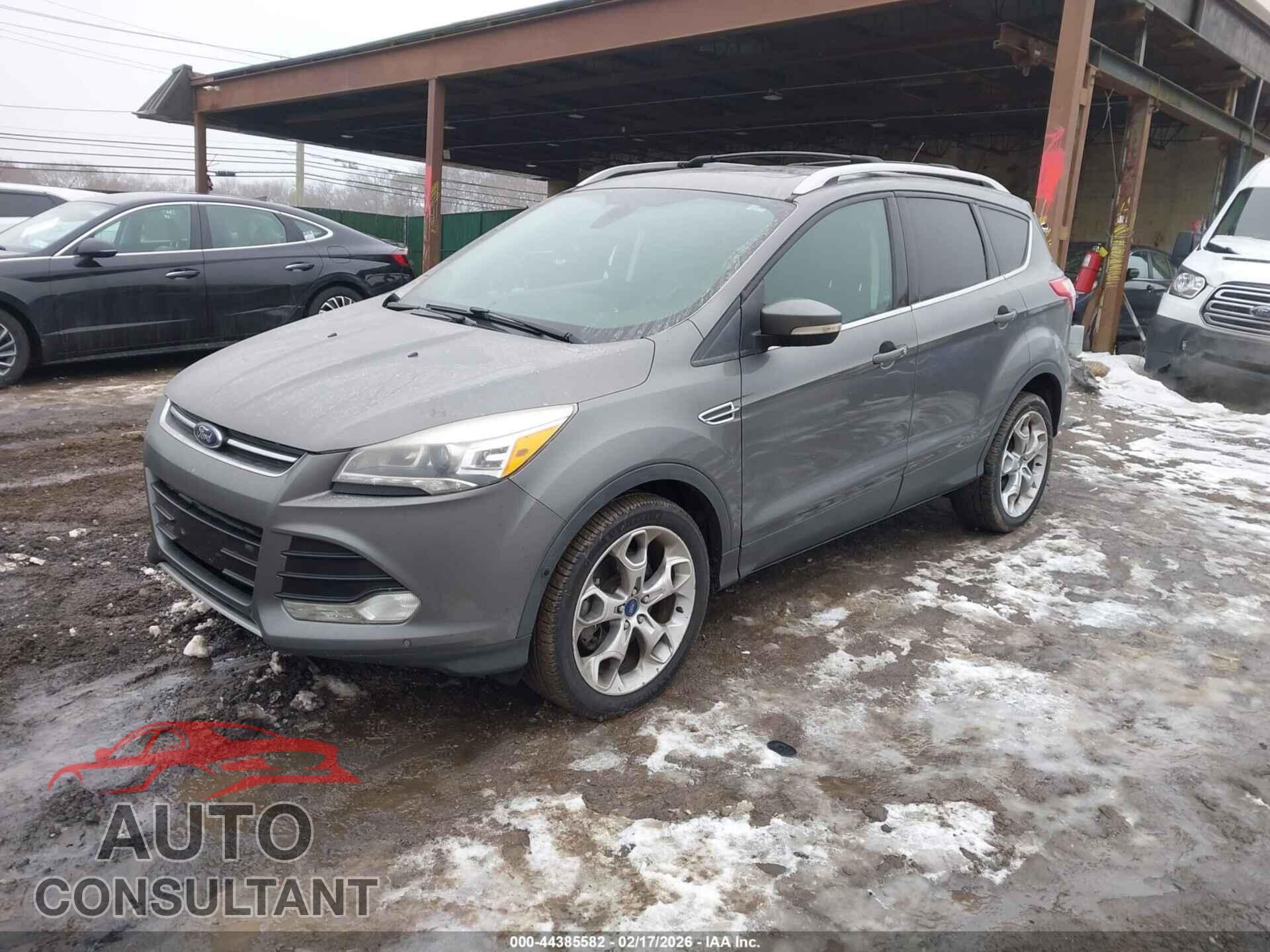 FORD ESCAPE 2013 - 1FMCU9J9XDUB20546