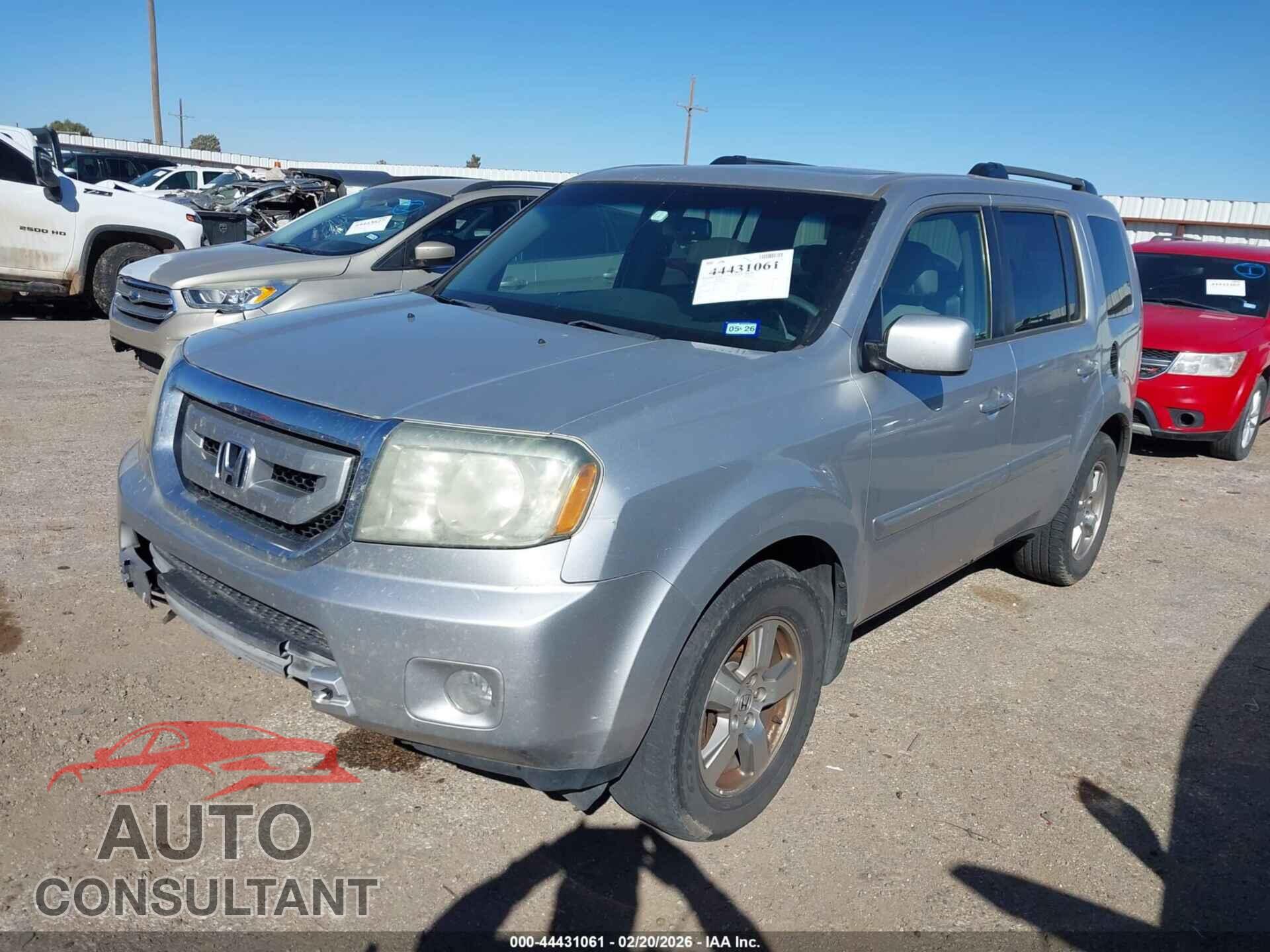 HONDA PILOT 2011 - 5FNYF4H74BB049801