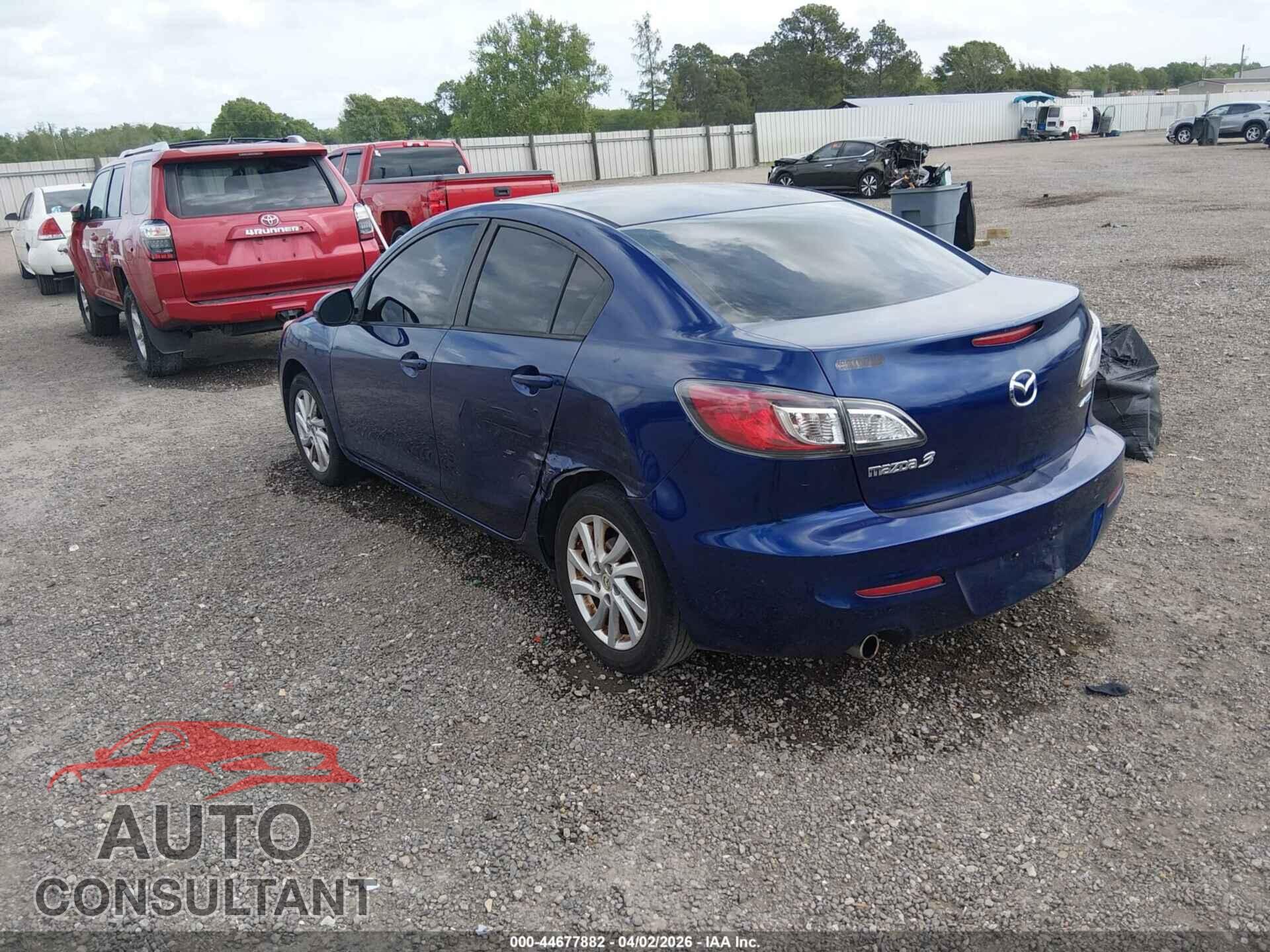 MAZDA MAZDA3 2012 - JM1BL1V74C1697683