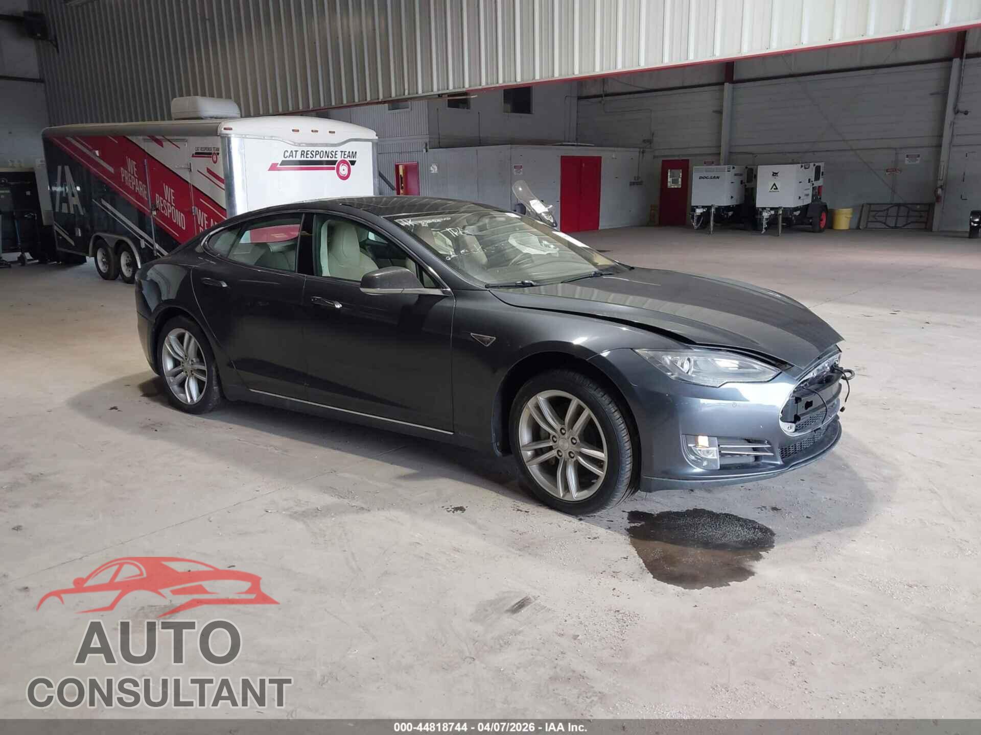 TESLA MODEL S 2014 - 5YJSA1S19EFP47915