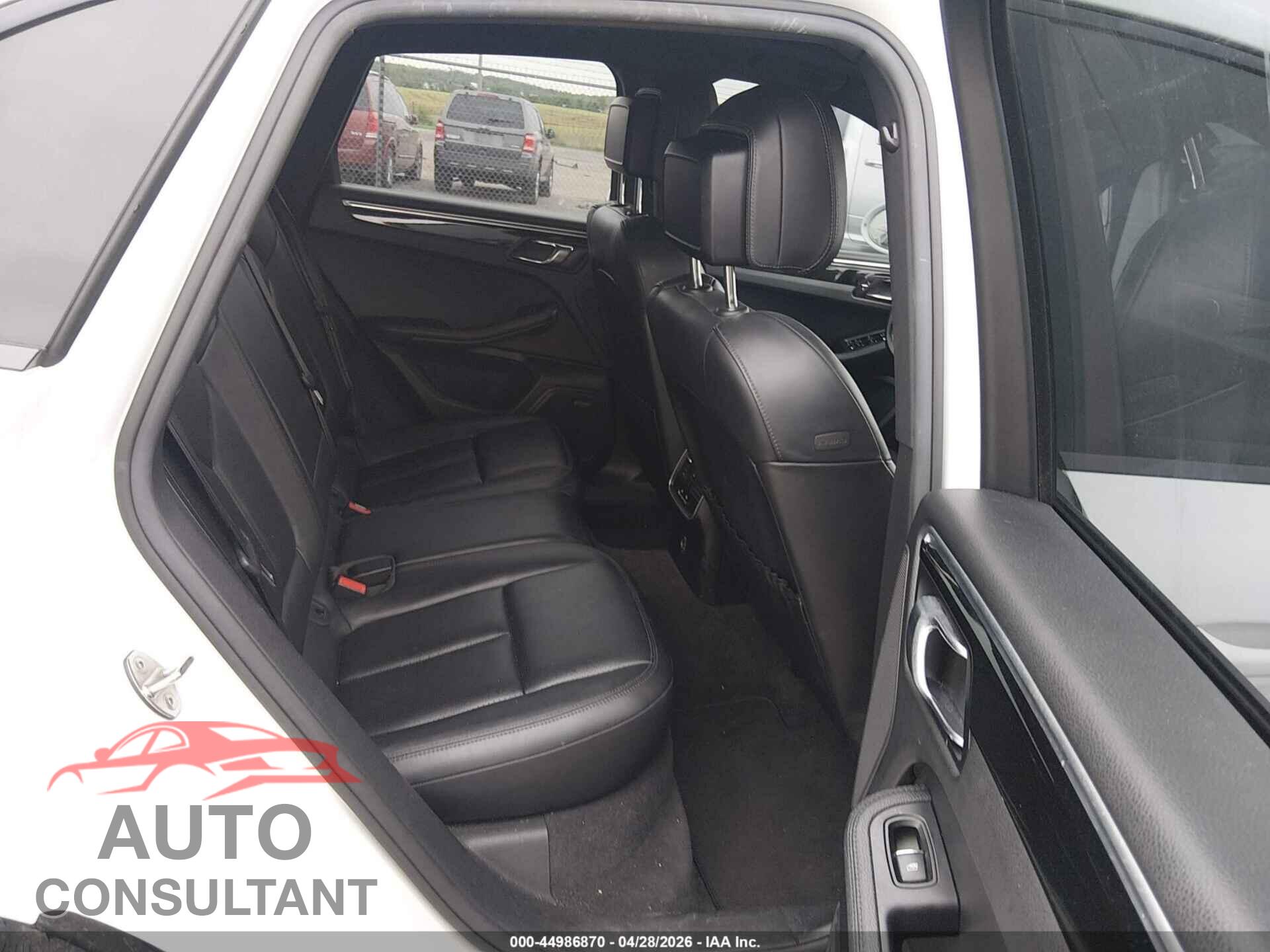 PORSCHE MACAN 2018 - WP1AA2A50JLB00623