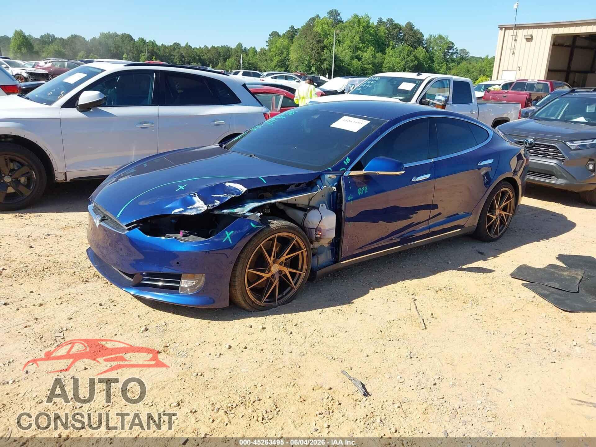 TESLA MODEL S 2015 - 5YJSA1E21FF103704