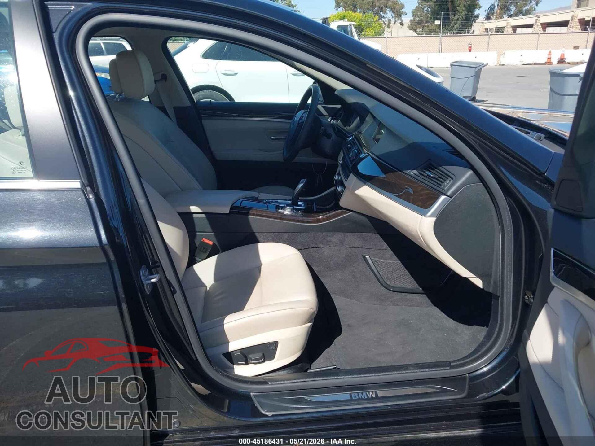 BMW 528I 2013 - WBAXG5C52DDY33616