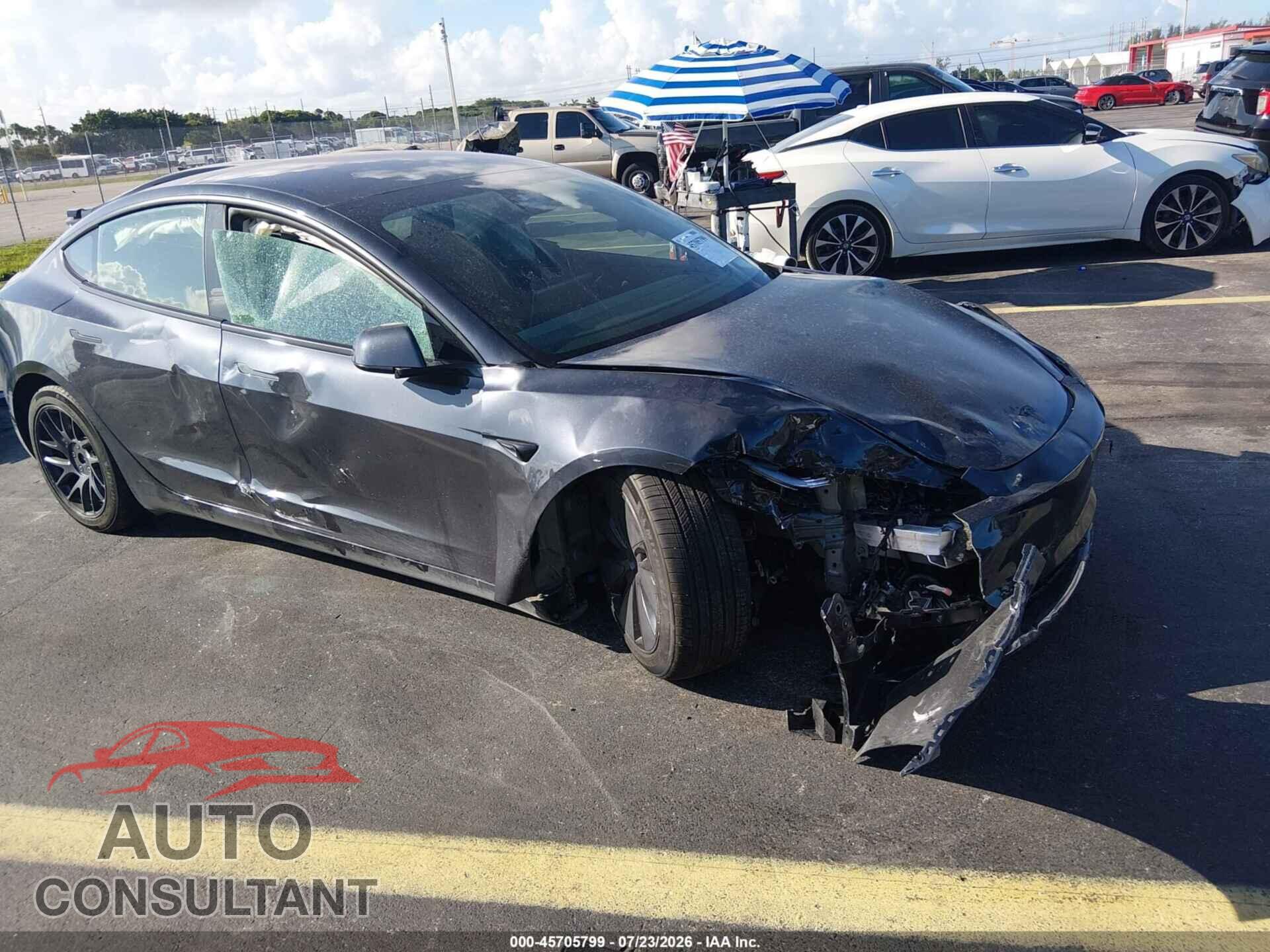 TESLA MODEL 3 2026 - 5YJ3E1EA2TF158609
