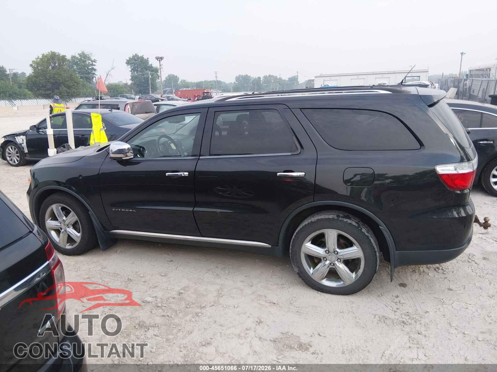 DODGE DURANGO 2012 - 1C4SDJET0CC328611