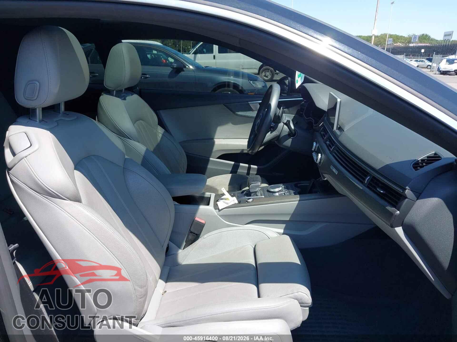 AUDI A5 2018 - WAUTNAF56JA092845