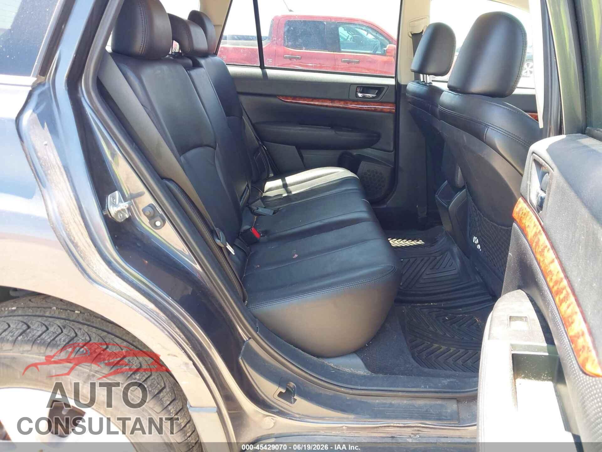 SUBARU OUTBACK 2011 - 4S4BRCLC5B3328615