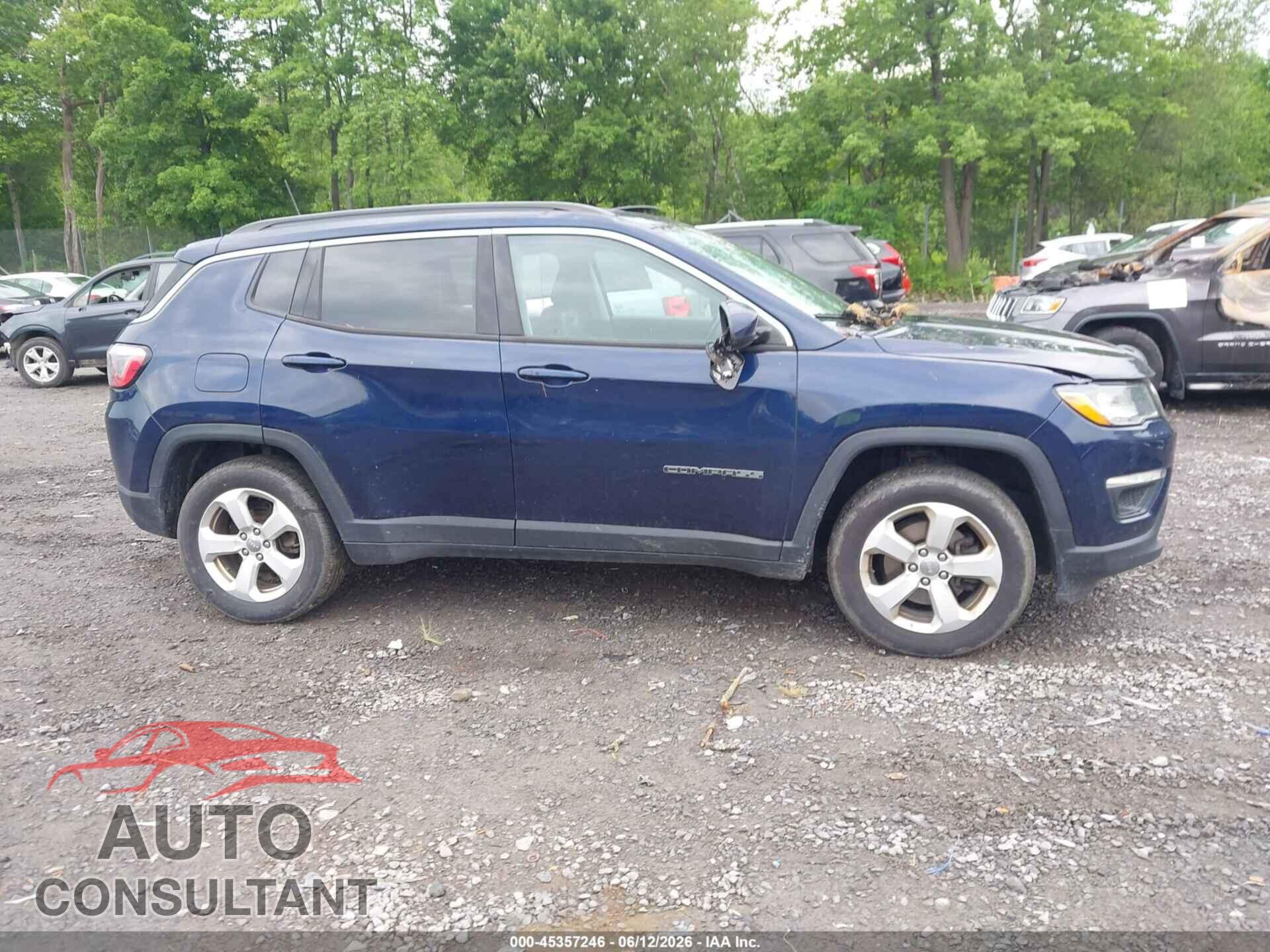 JEEP COMPASS 2018 - 3C4NJDBB3JT100106