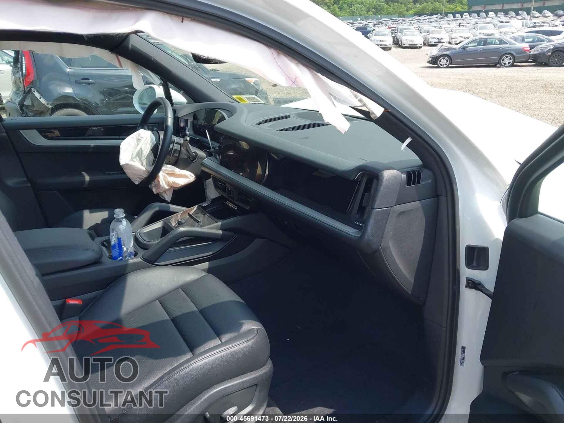 PORSCHE CAYENNE 2024 - WP1AA2AY6RDA12126
