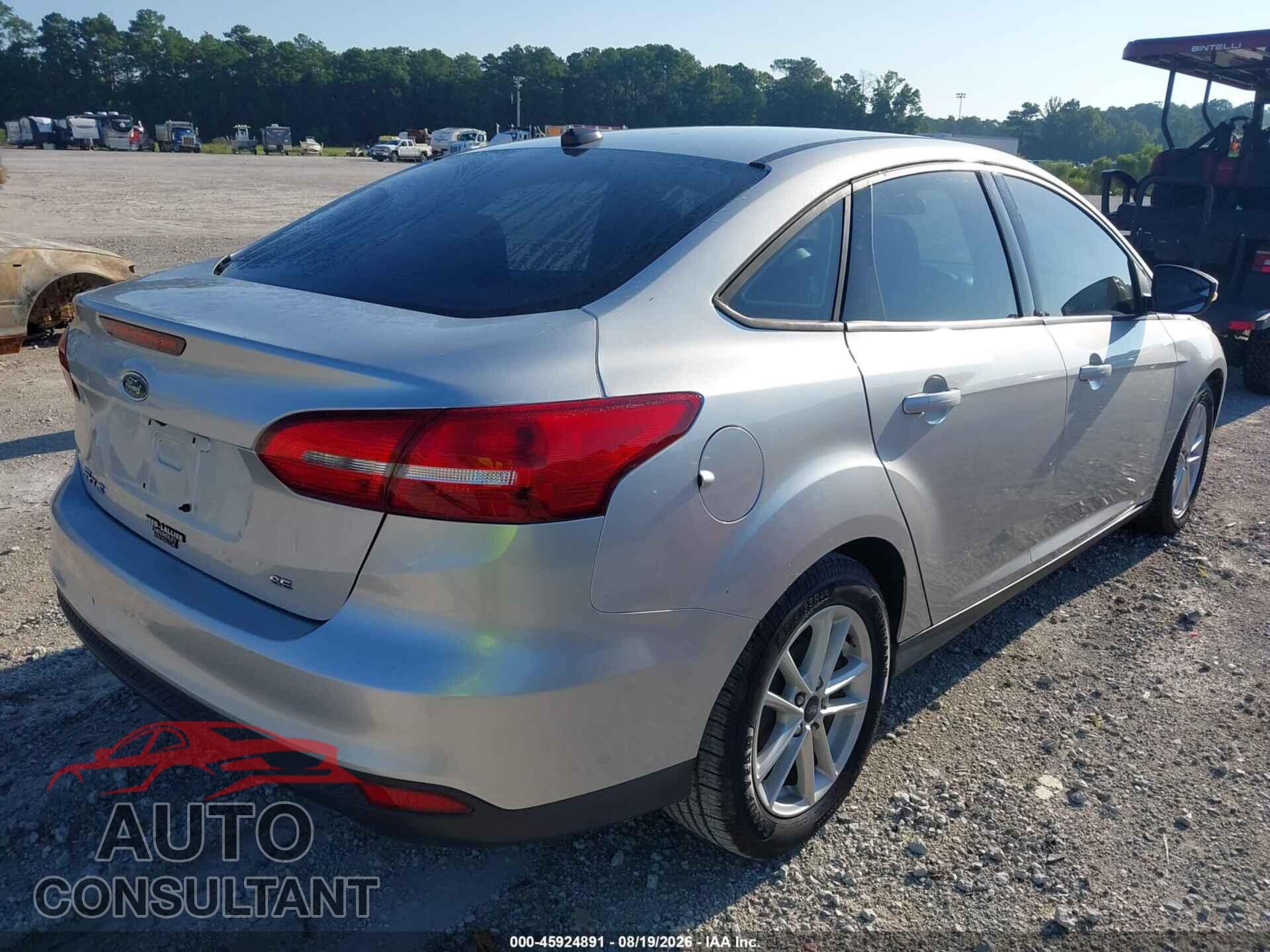 FORD FOCUS 2017 - 1FADP3F24HL338900