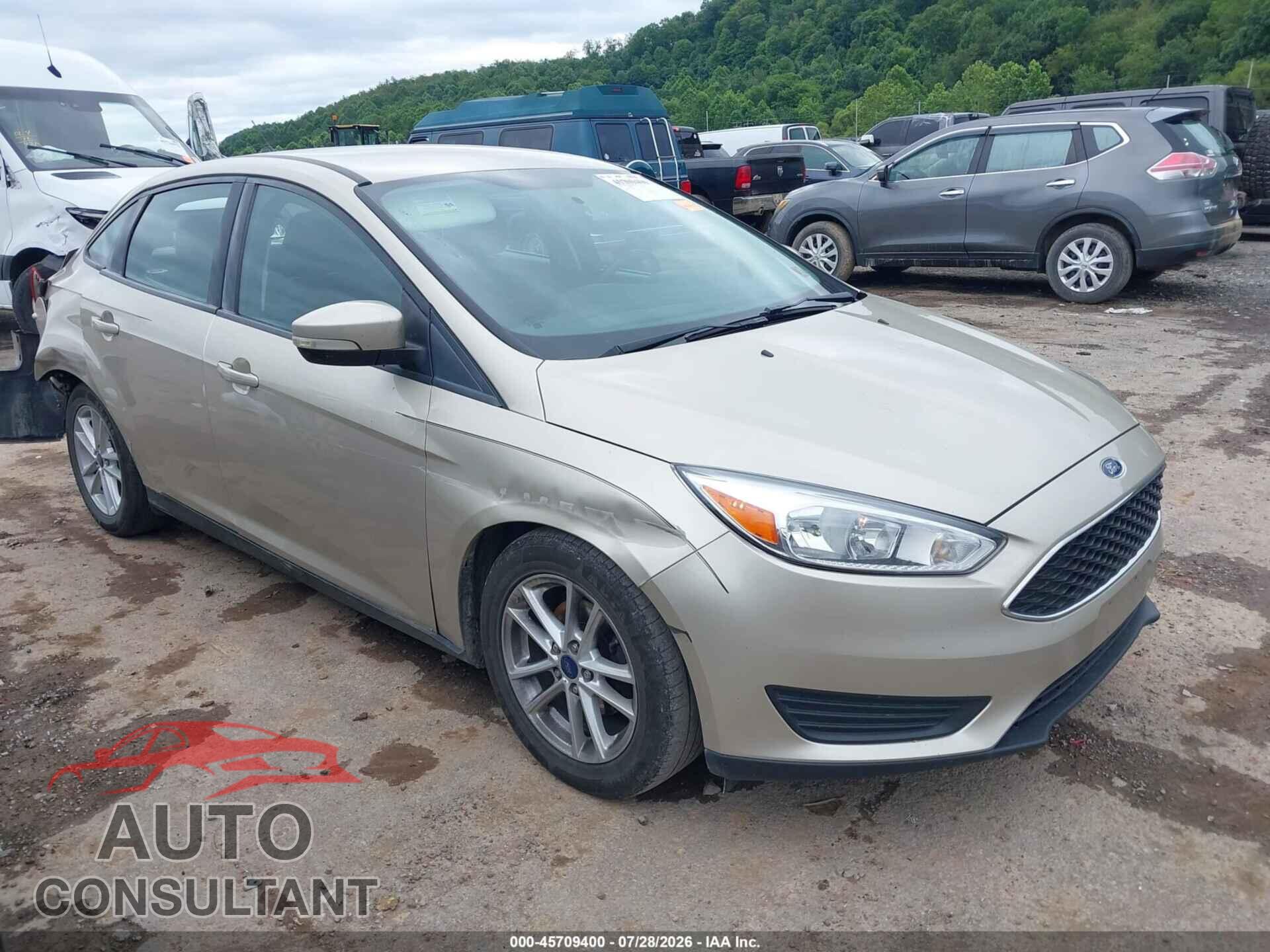FORD FOCUS 2017 - 1FADP3F25HL213582