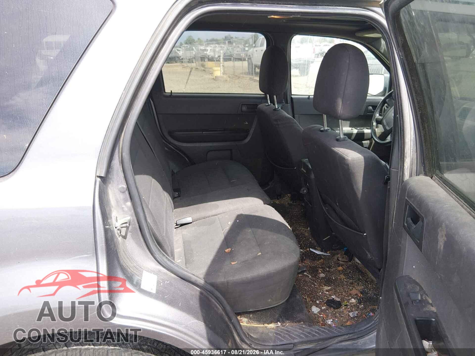 FORD ESCAPE 2011 - 1FMCU9D77BKC38041
