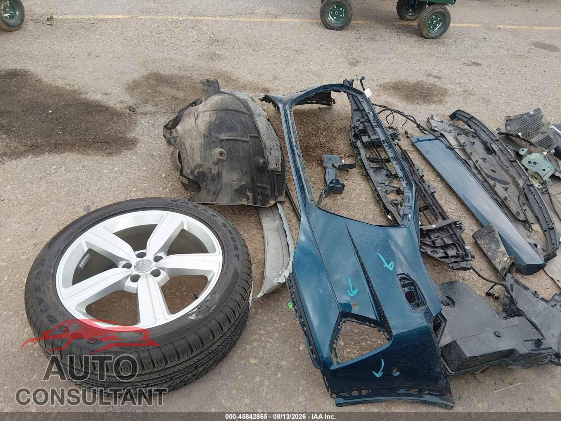 AUDI E-TRON 2019 - WA1VAAGE1KB019975