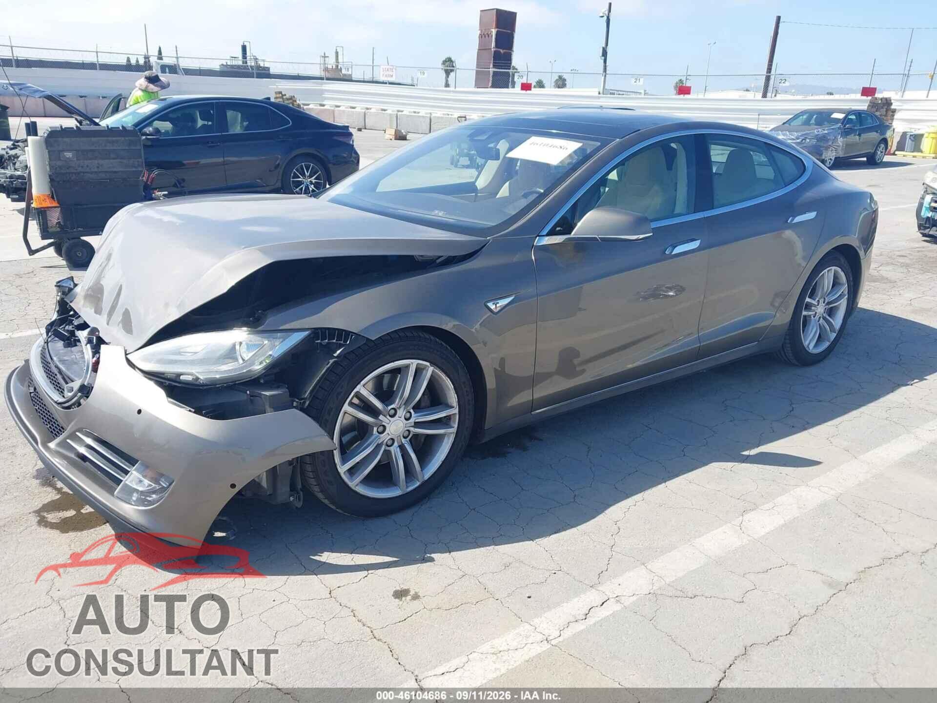 TESLA MODEL S 2015 - 5YJSA1H2XFF098756