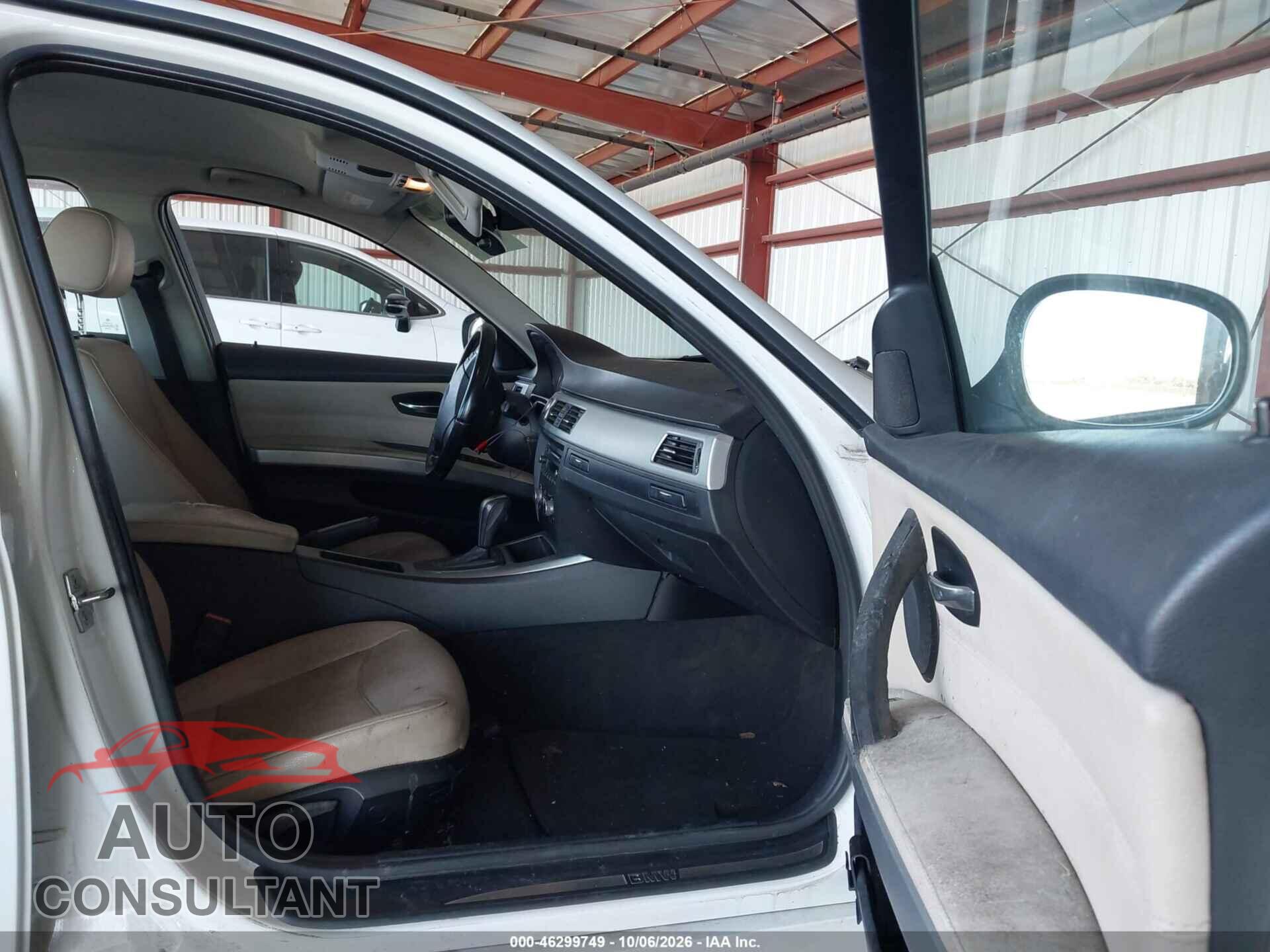 BMW 328I 2011 - WBAPH5C52BA444101