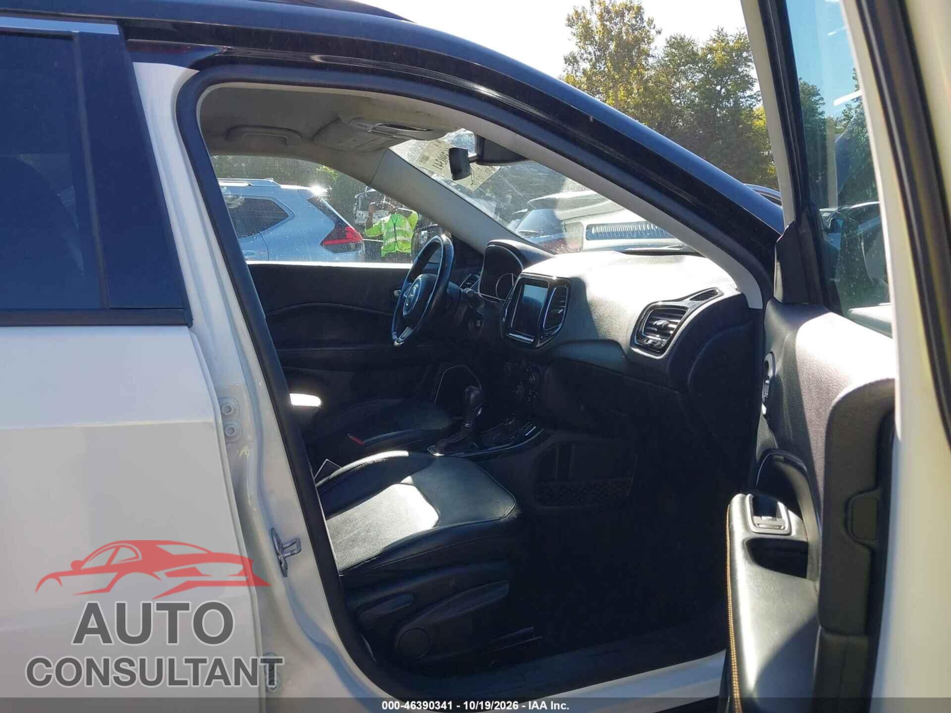 JEEP COMPASS 2020 - 3C4NJDCB7LT203563