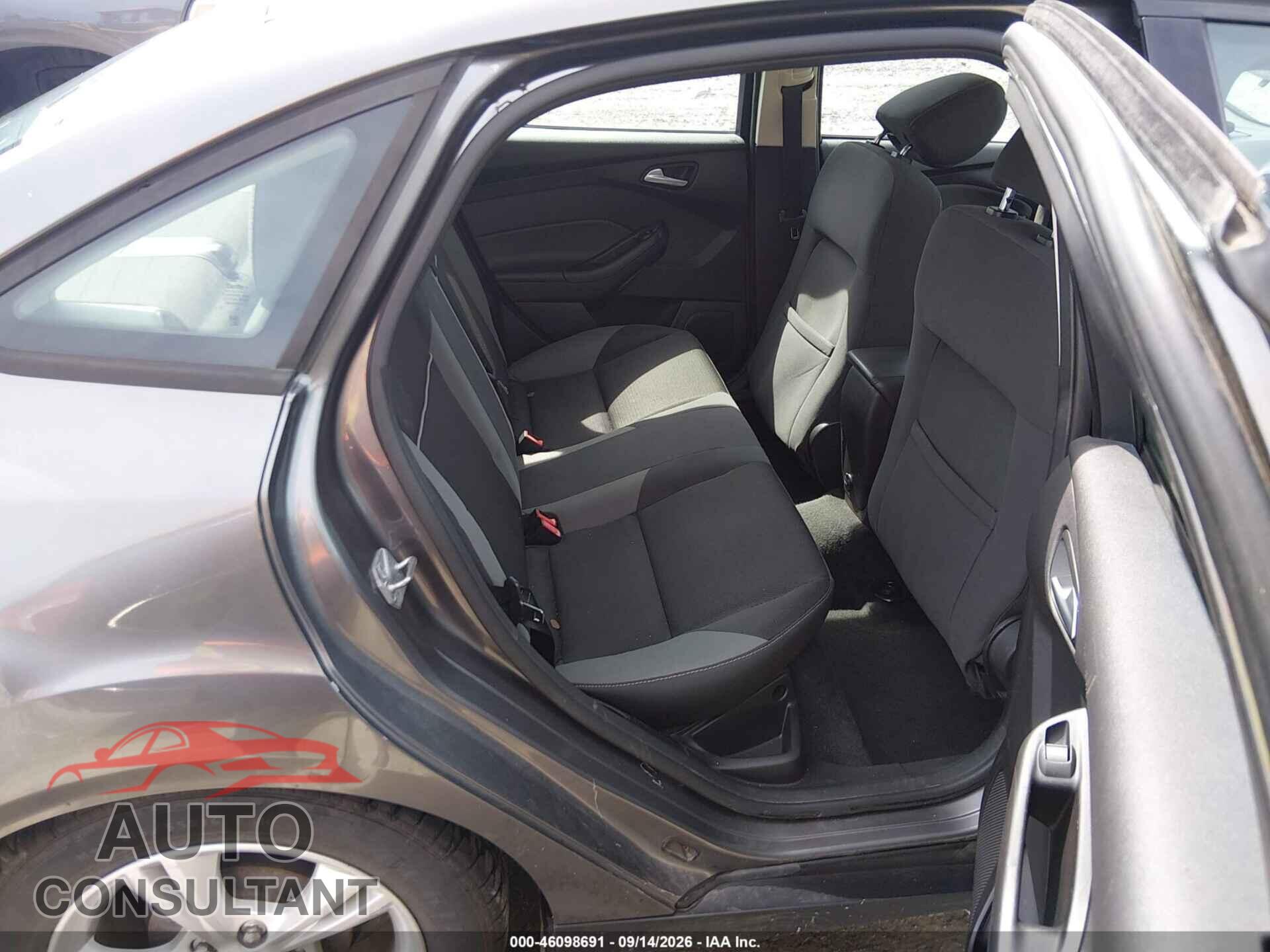 FORD FOCUS 2014 - 1FADP3F28EL211806