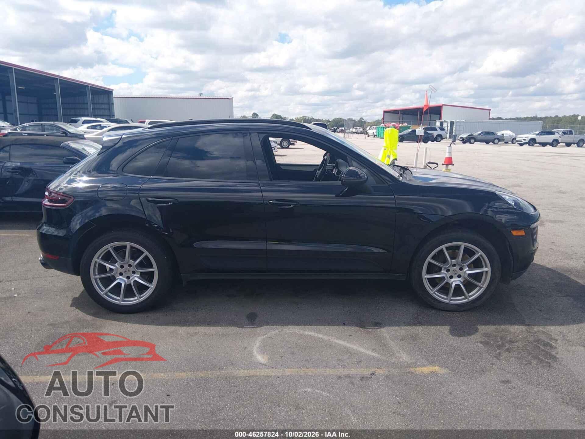 PORSCHE MACAN 2017 - WP1AA2A53HLB04563