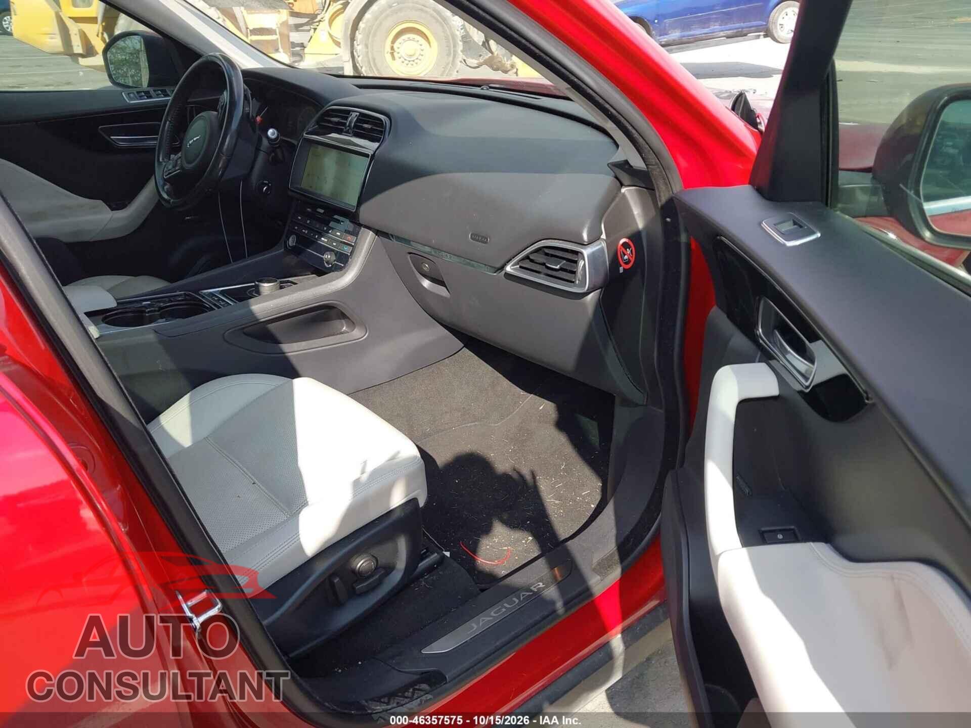 JAGUAR F-PACE 2017 - SADCK2BV3HA498569