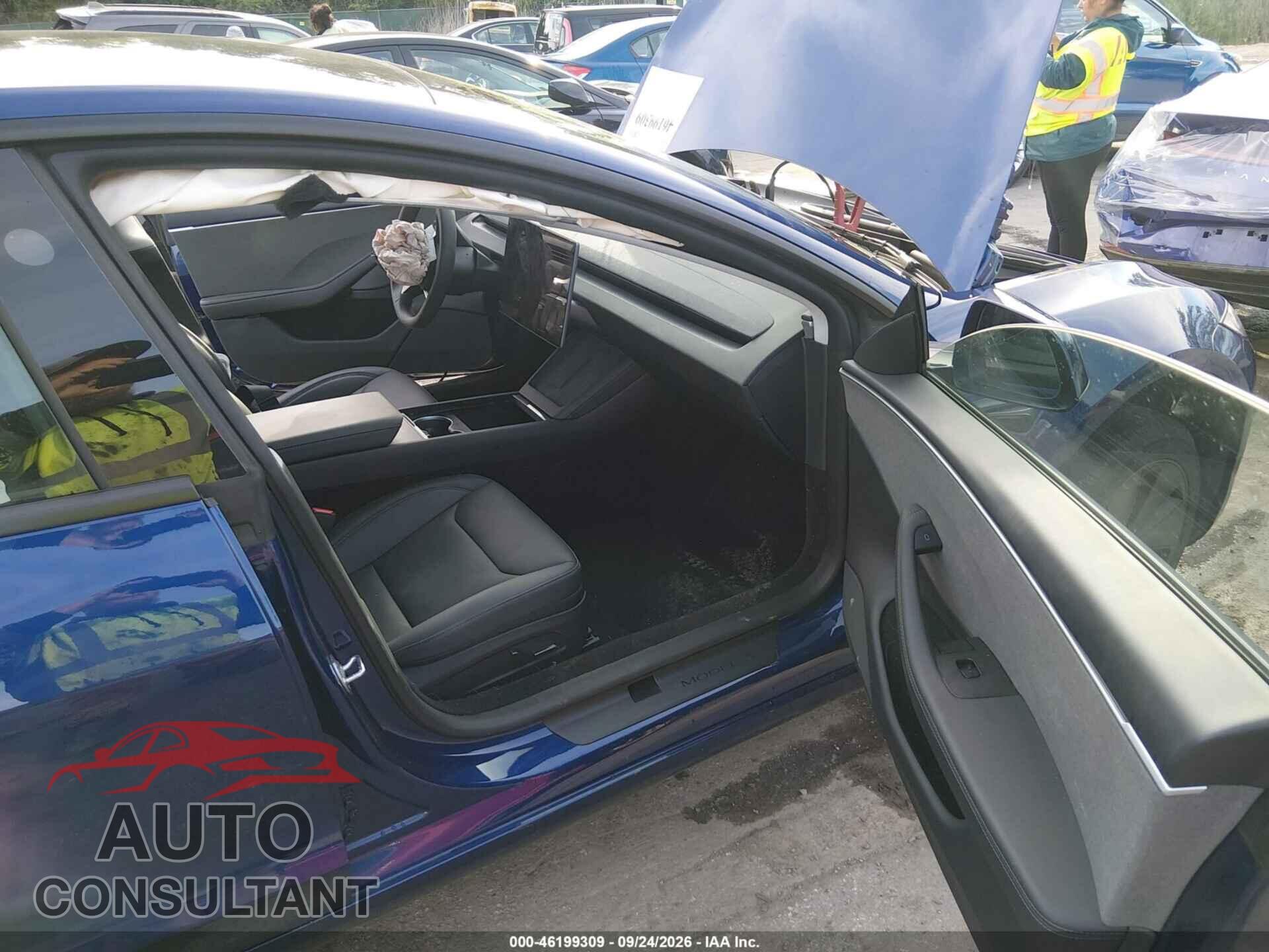 TESLA MODEL 3 2025 - 5YJ3E1EA3SF061840