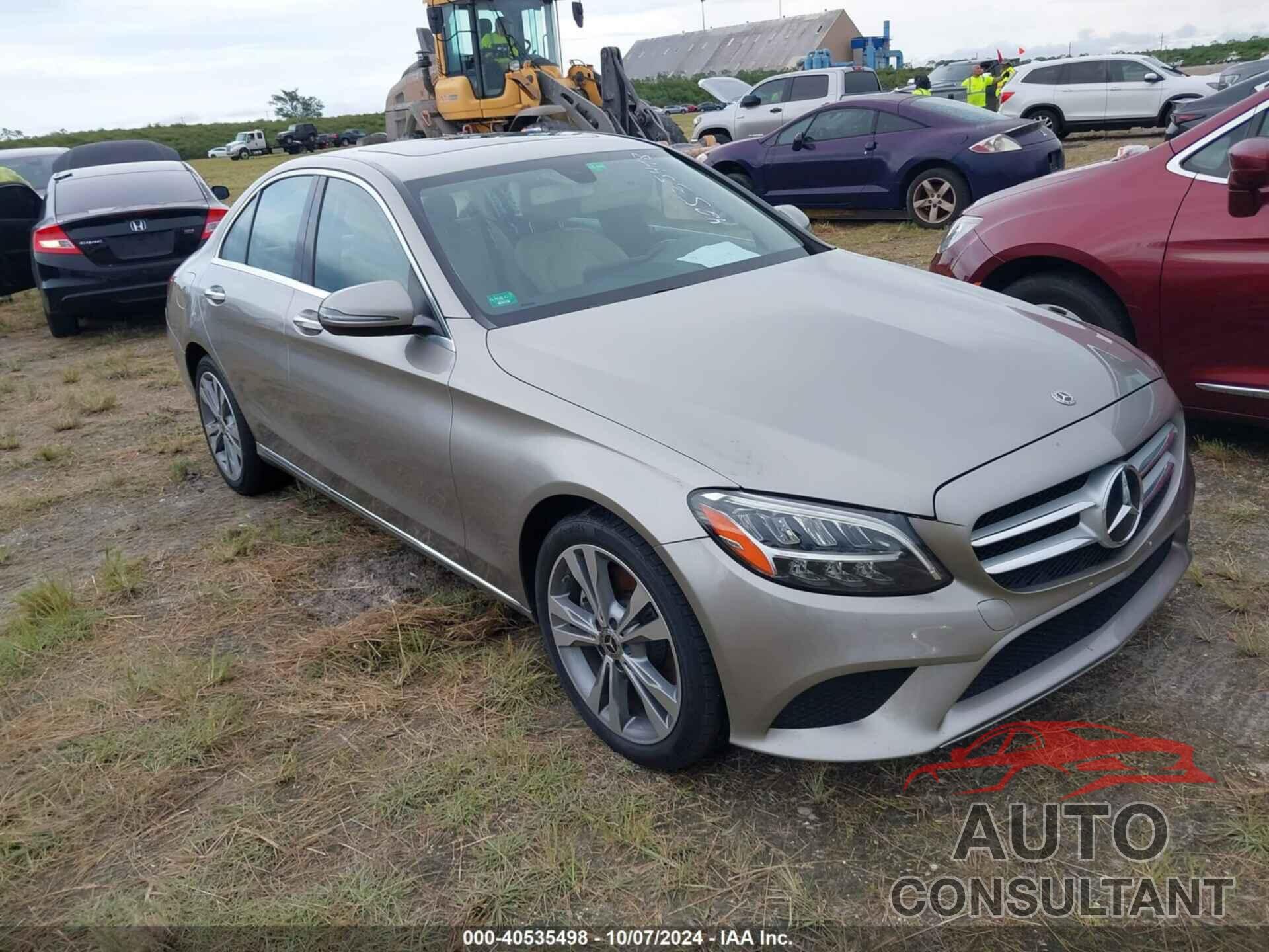 MERCEDES-BENZ C 300 2020 - 55SWF8EB5LU324485