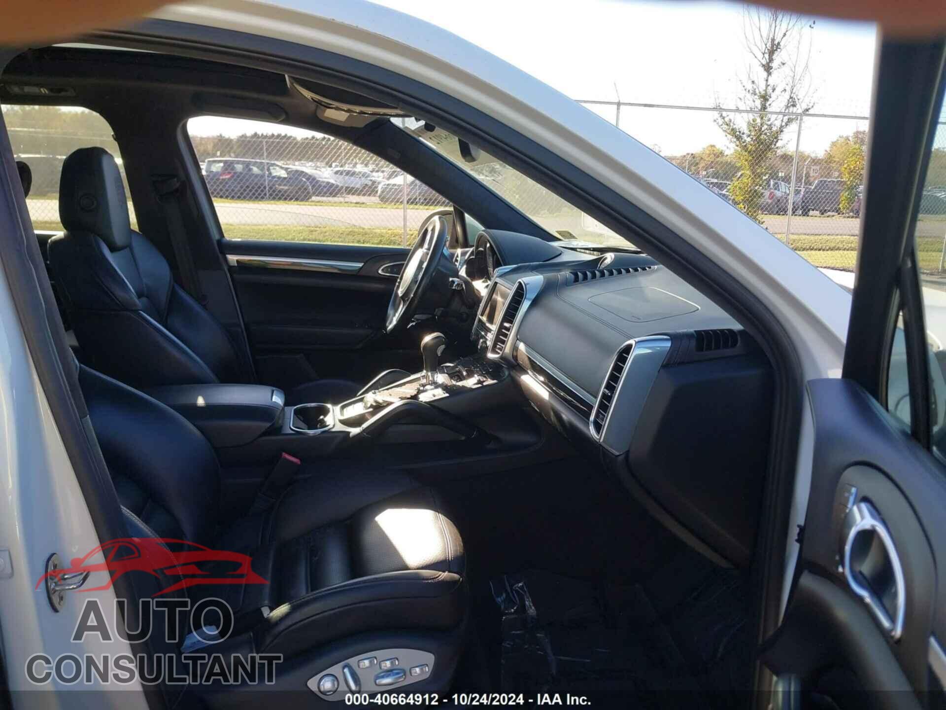 PORSCHE CAYENNE 2012 - WP1AC2A28CLA82276